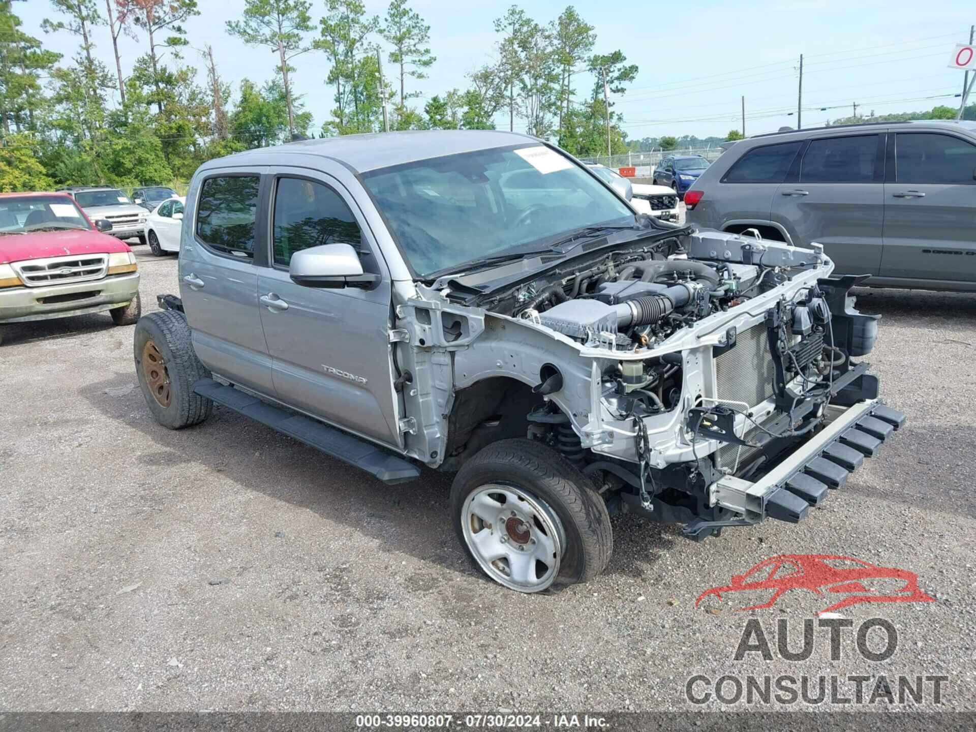 TOYOTA TACOMA 2018 - 5TFAZ5CN2JX068808