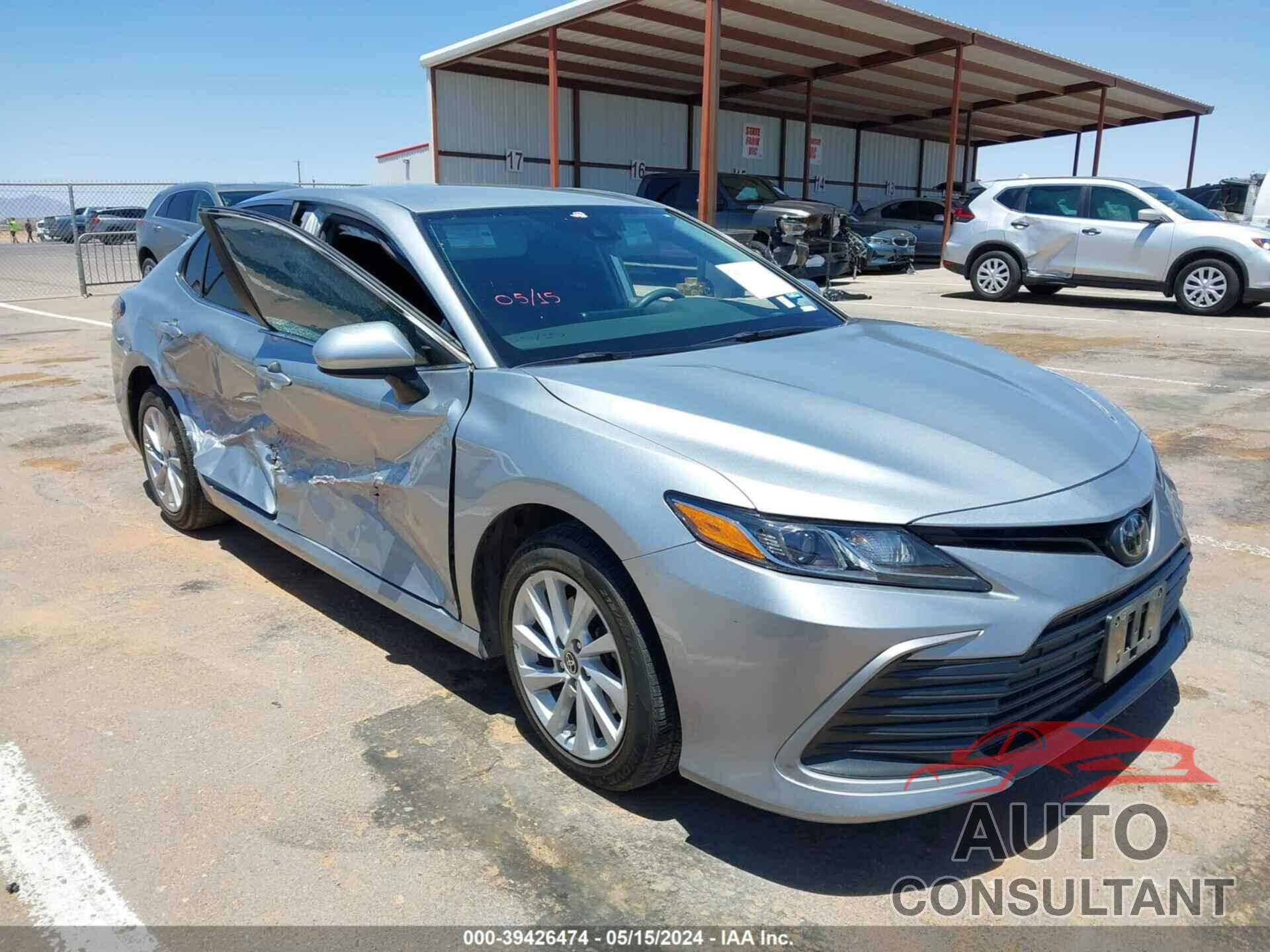 TOYOTA CAMRY 2021 - 4T1C11AK6MU467451