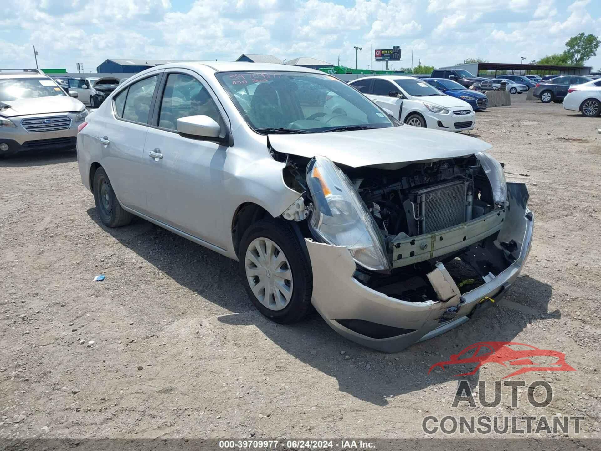 NISSAN VERSA 2019 - 3N1CN7APXKL878210