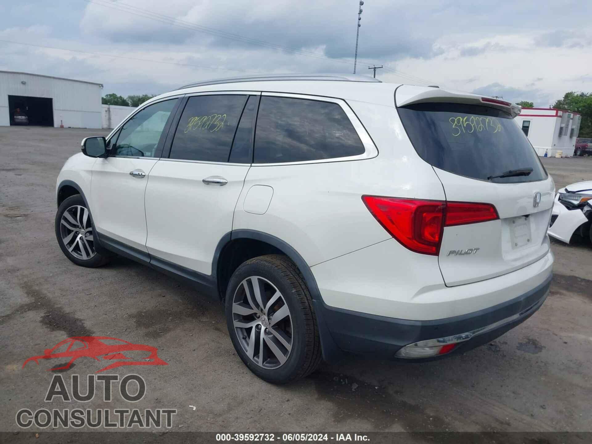 HONDA PILOT 2017 - 5FNYF6H99HB101736