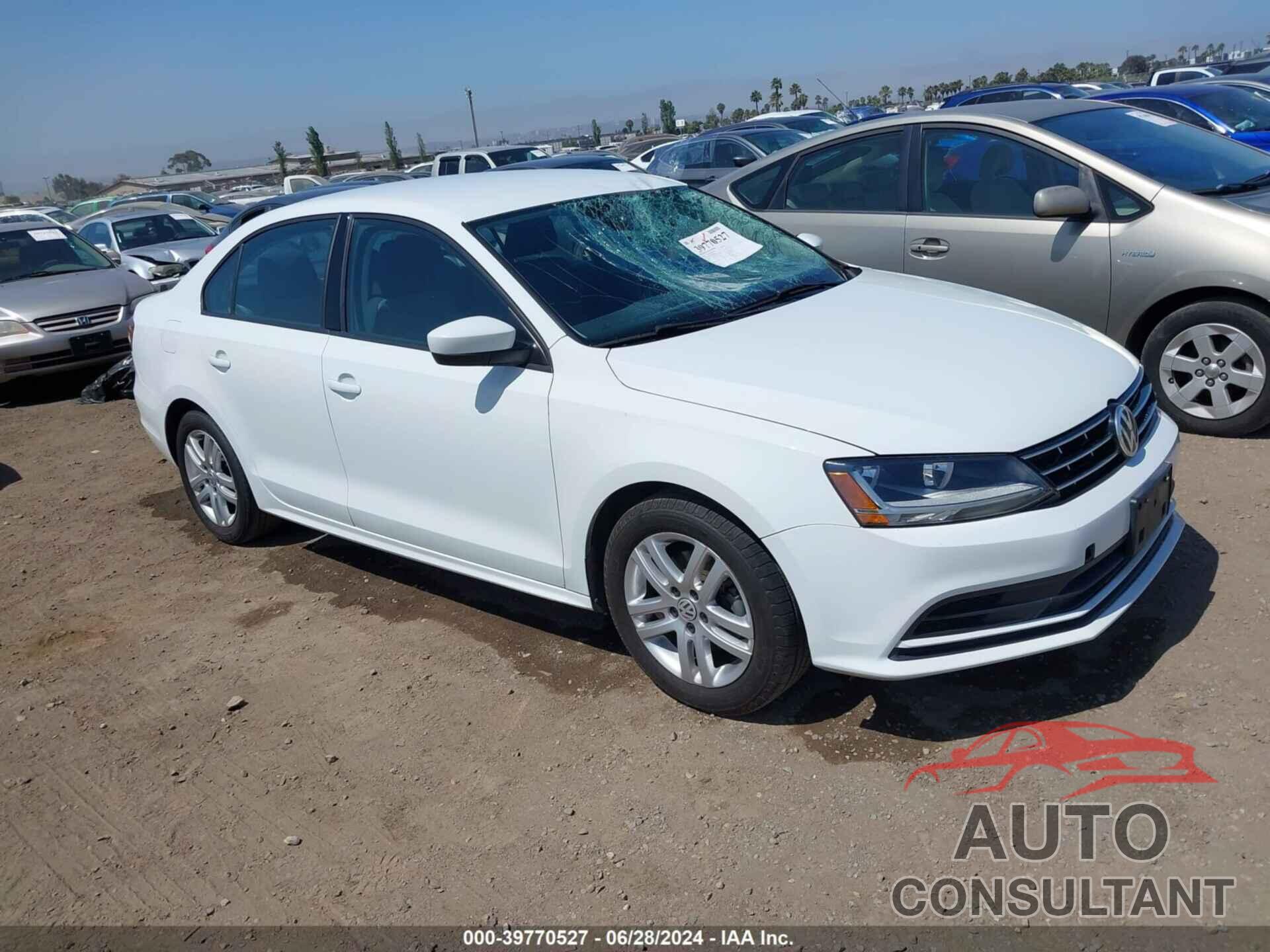 VOLKSWAGEN JETTA 2018 - 3VW2B7AJ3JM210901