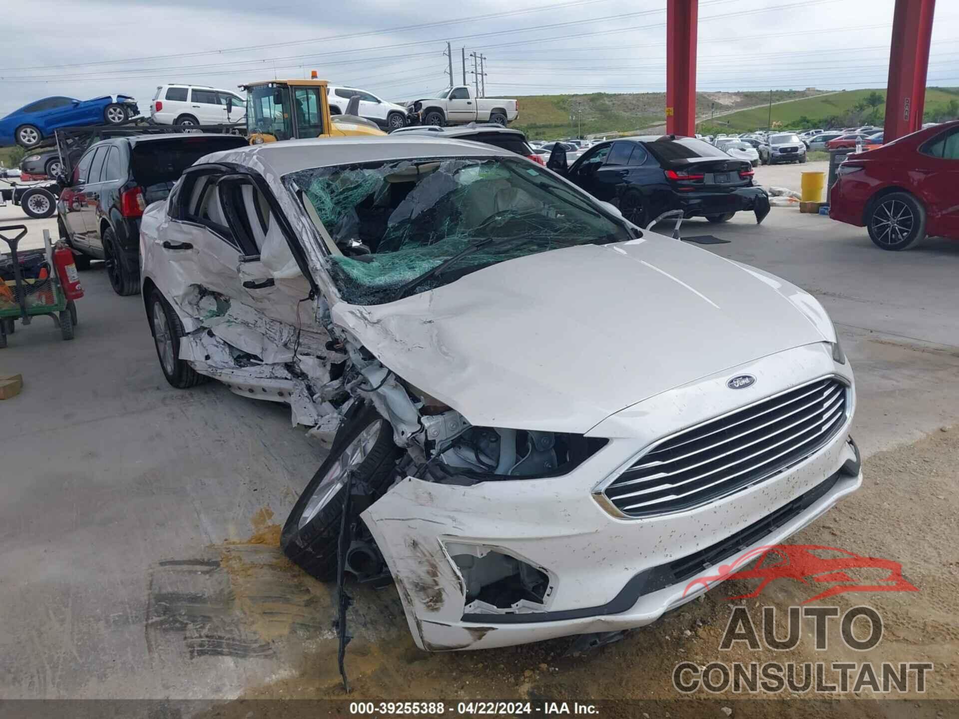 FORD FUSION HYBRID 2019 - 3FA6P0LU8KR272678