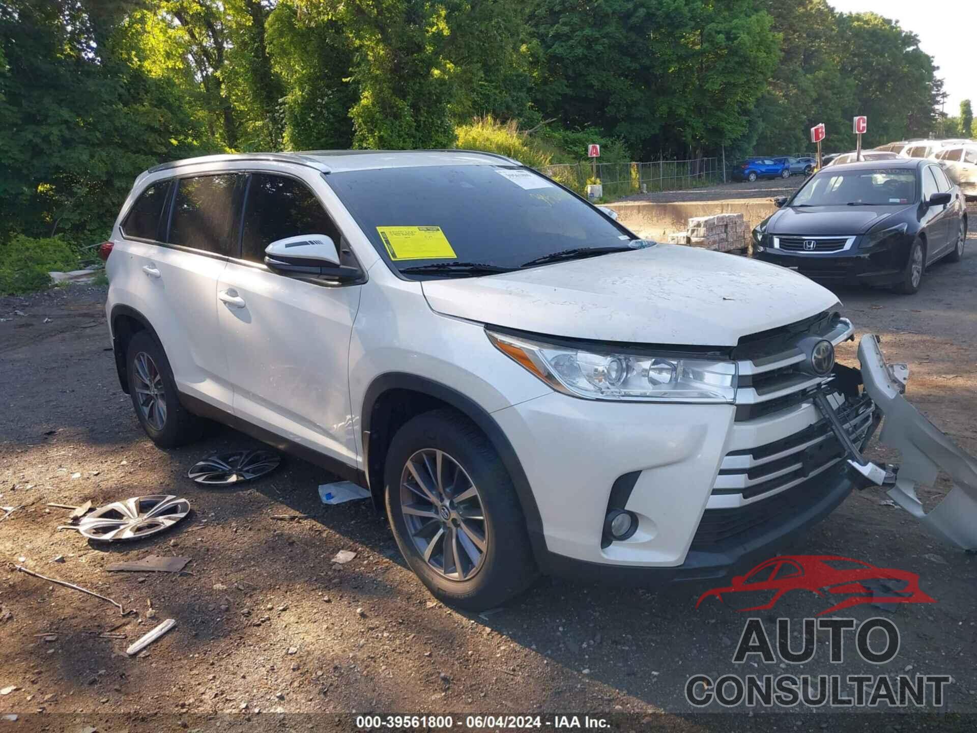 TOYOTA HIGHLANDER 2019 - 5TDJZRFH5KS576906