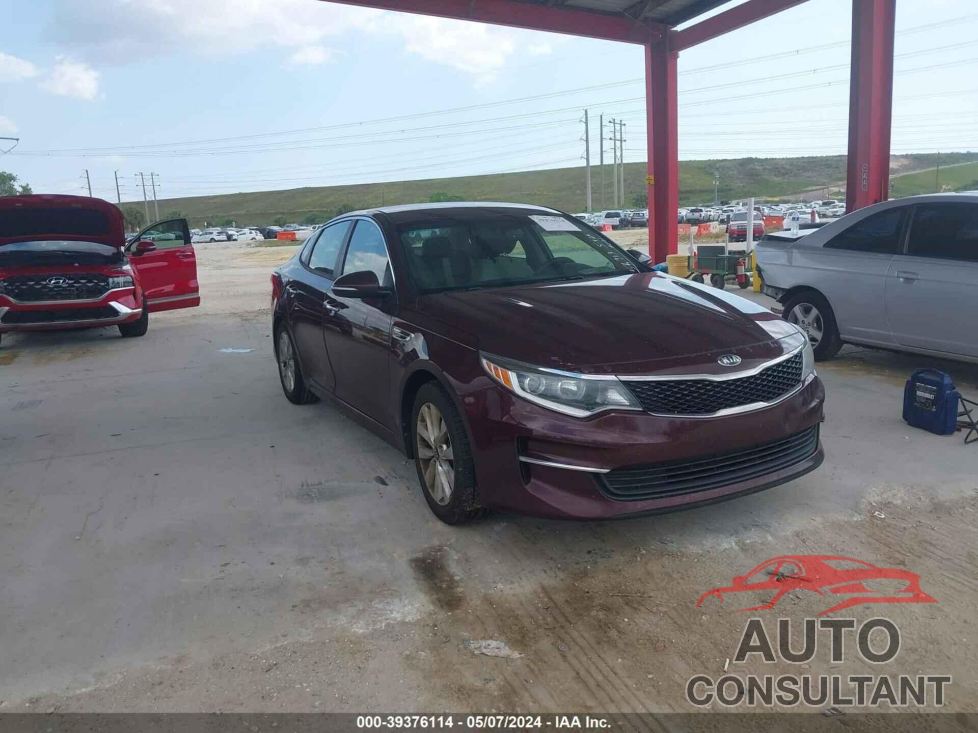 KIA OPTIMA 2018 - 5XXGT4L34JG255219