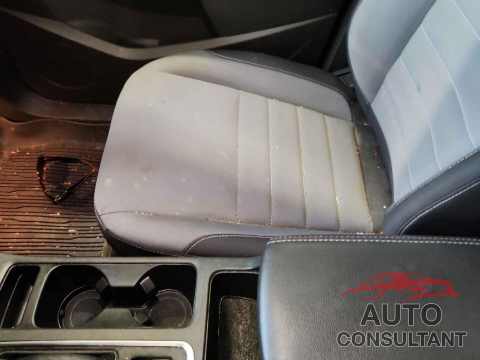 FORD ESCAPE 2018 - 1FMCU0F79JUC89049