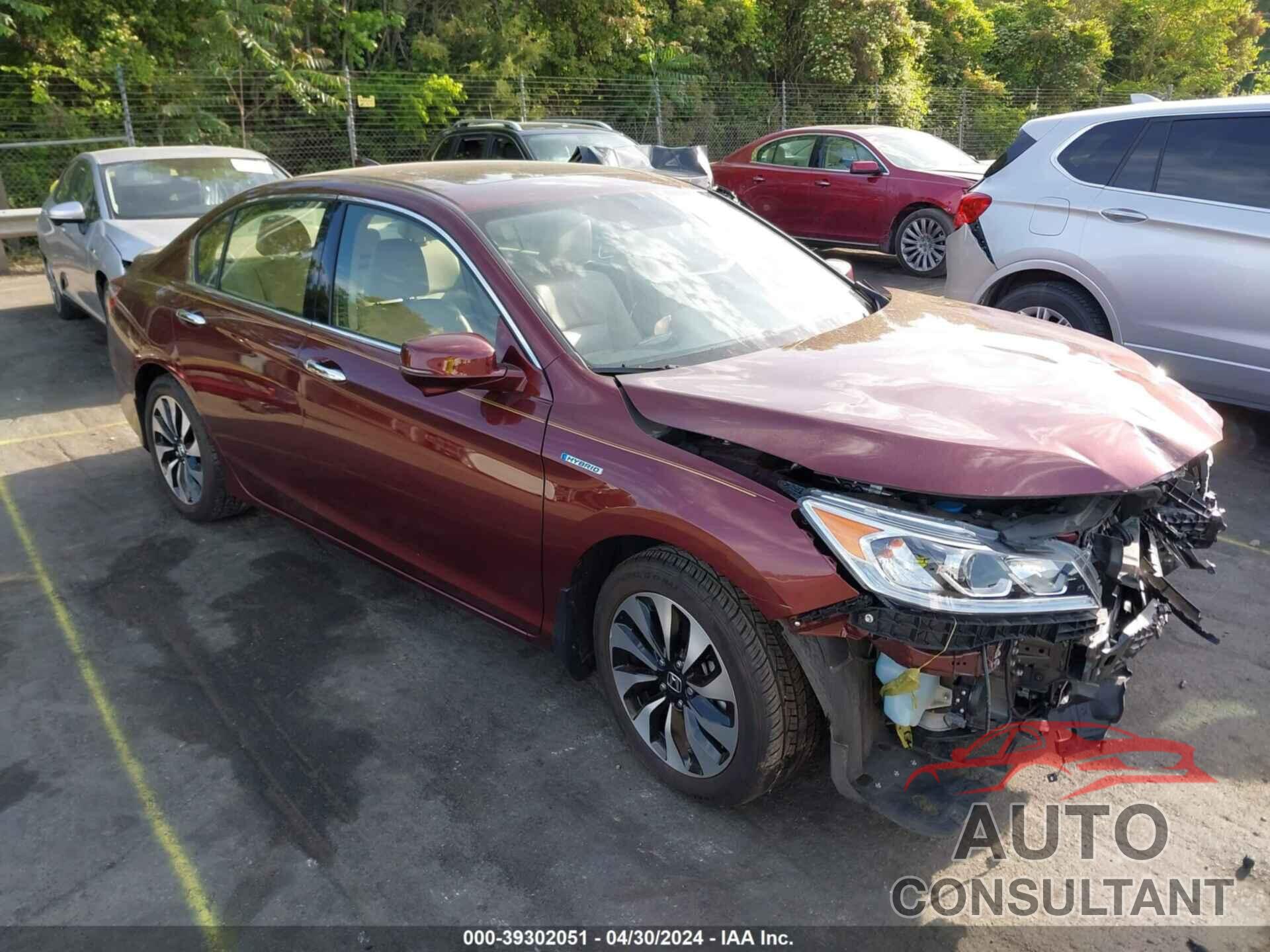 HONDA ACCORD 2017 - JHMCR6F54HZ001511