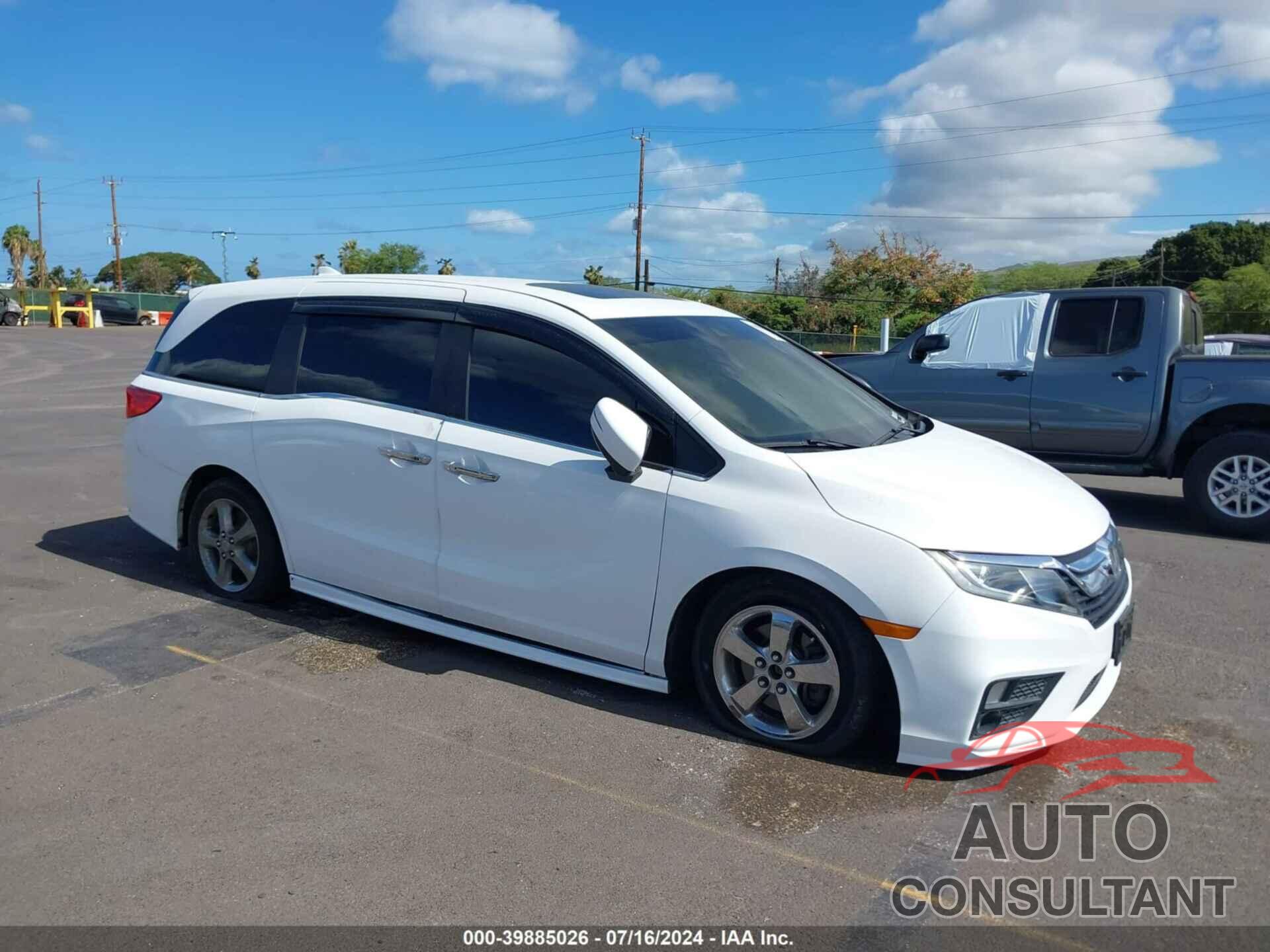 HONDA ODYSSEY 2018 - 5FNRL6H71JB096954