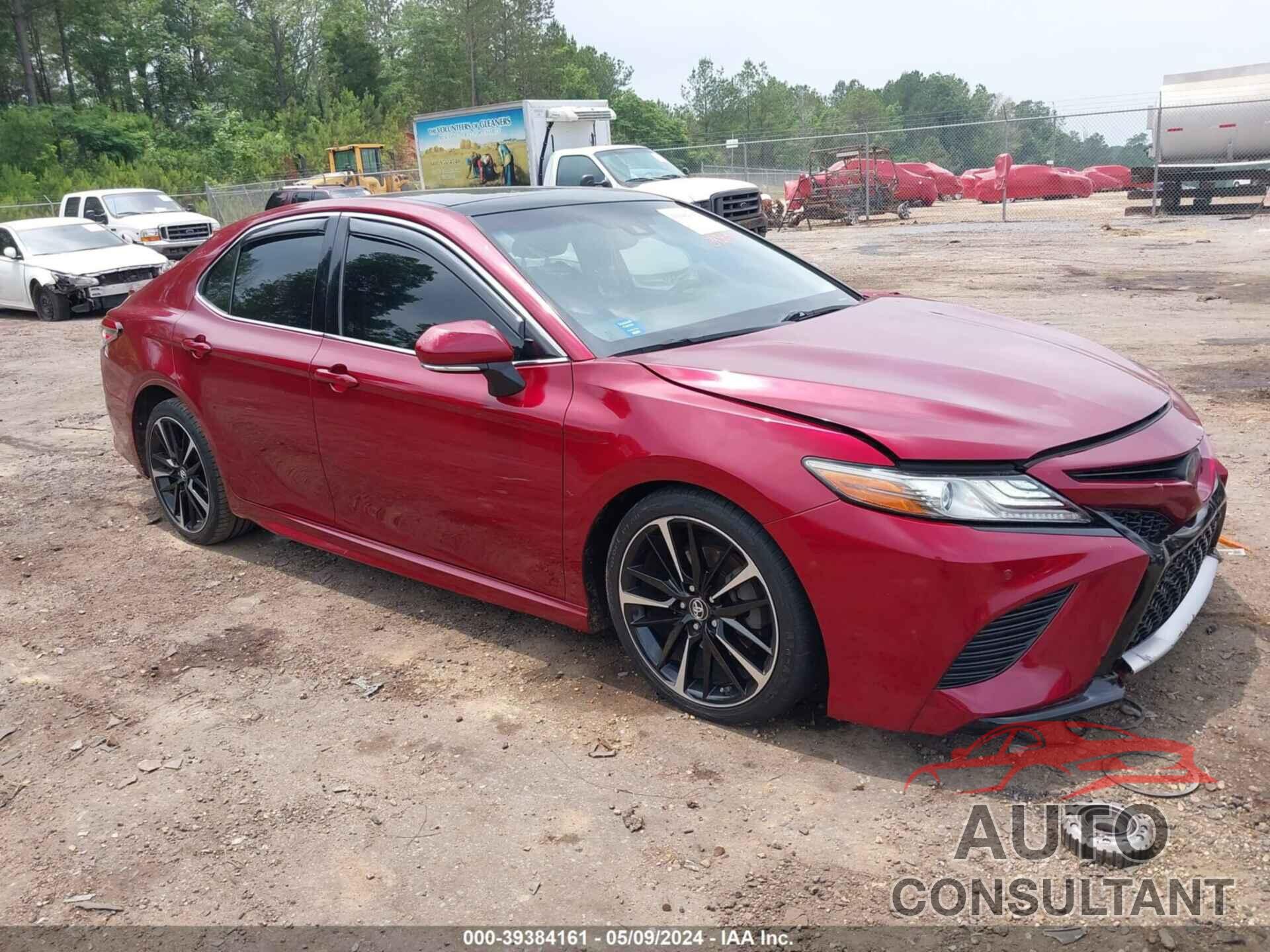 TOYOTA CAMRY 2018 - 4T1B61HK1JU558853