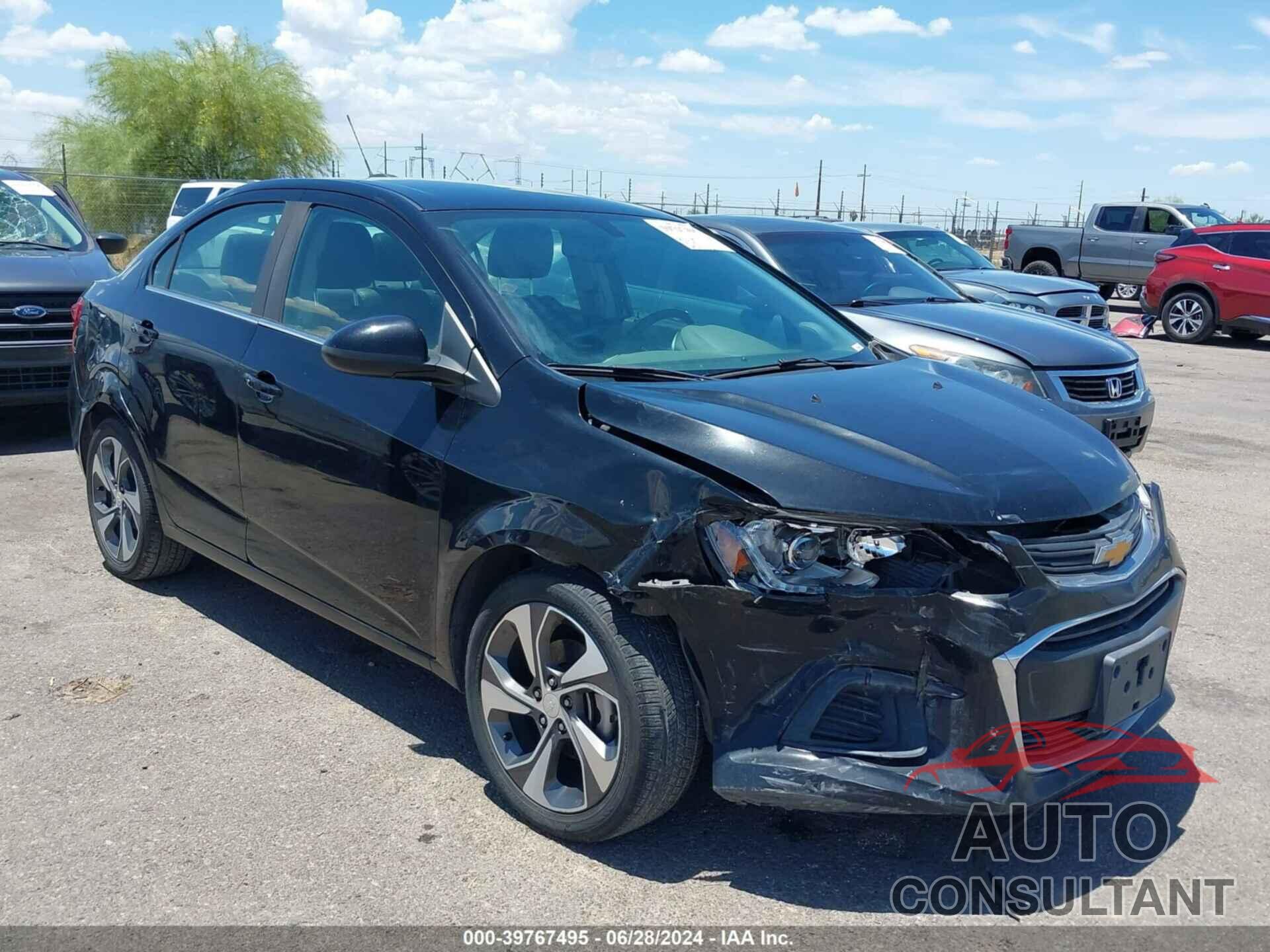 CHEVROLET SONIC 2018 - 1G1JF5SB9J4131686