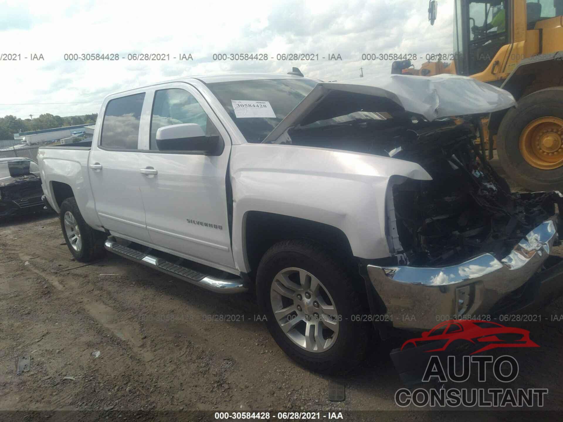 CHEVROLET SILVERADO 1500 2018 - 3GCUKREC8JG334048