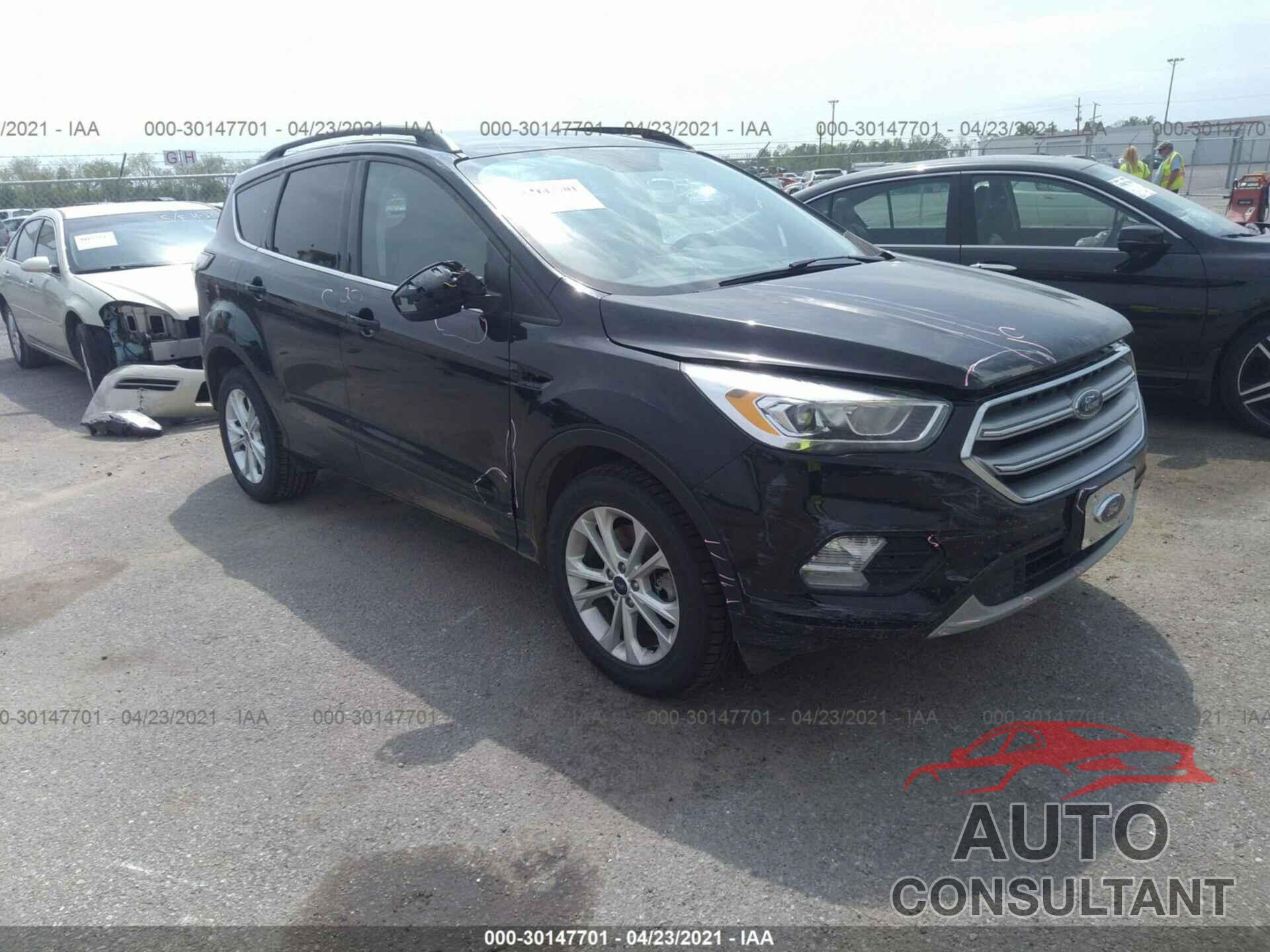 FORD ESCAPE 2017 - 1FMCU9GD3HUC54137