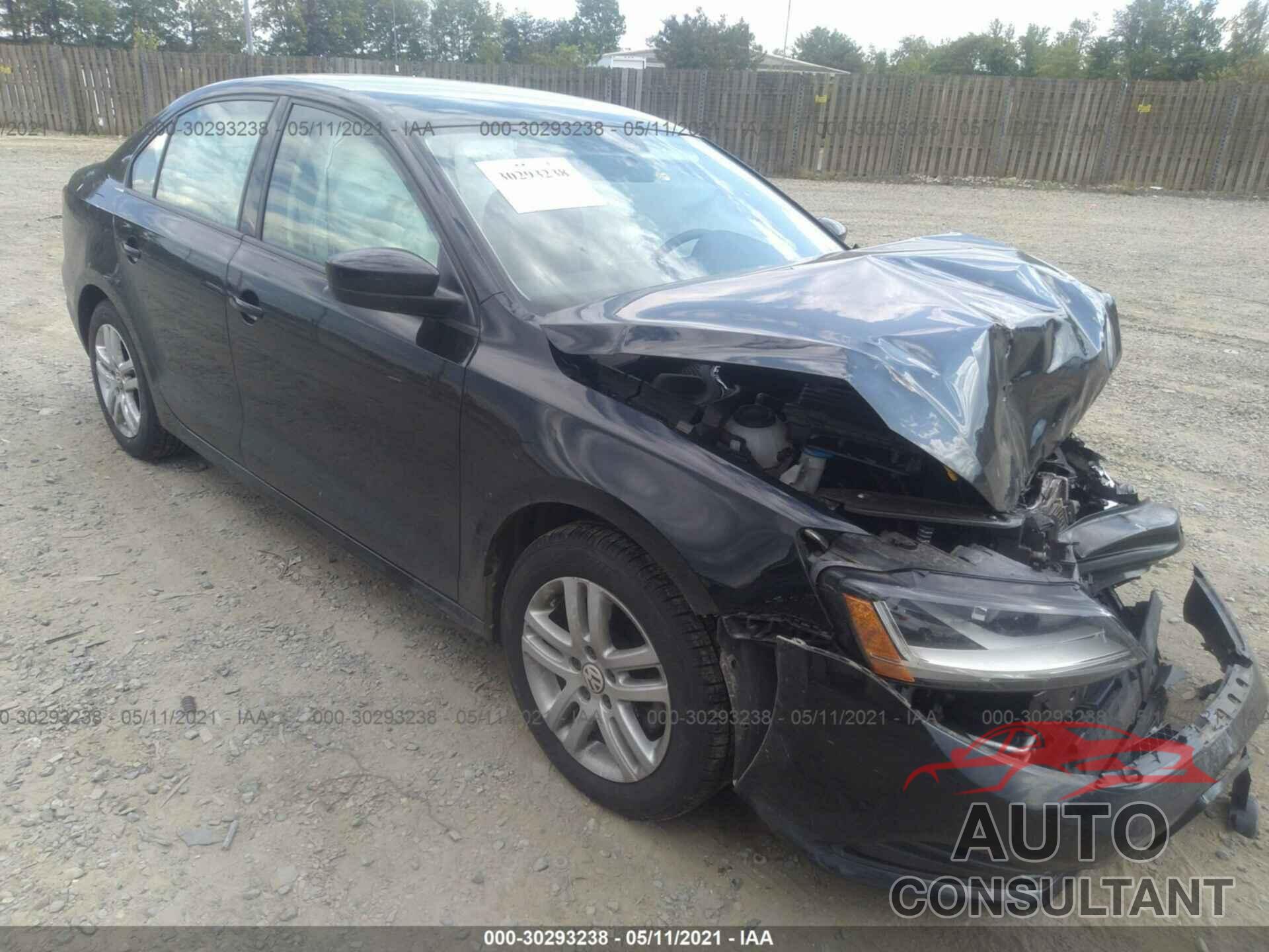 VOLKSWAGEN JETTA 2018 - 3VW2B7AJ4JM260271