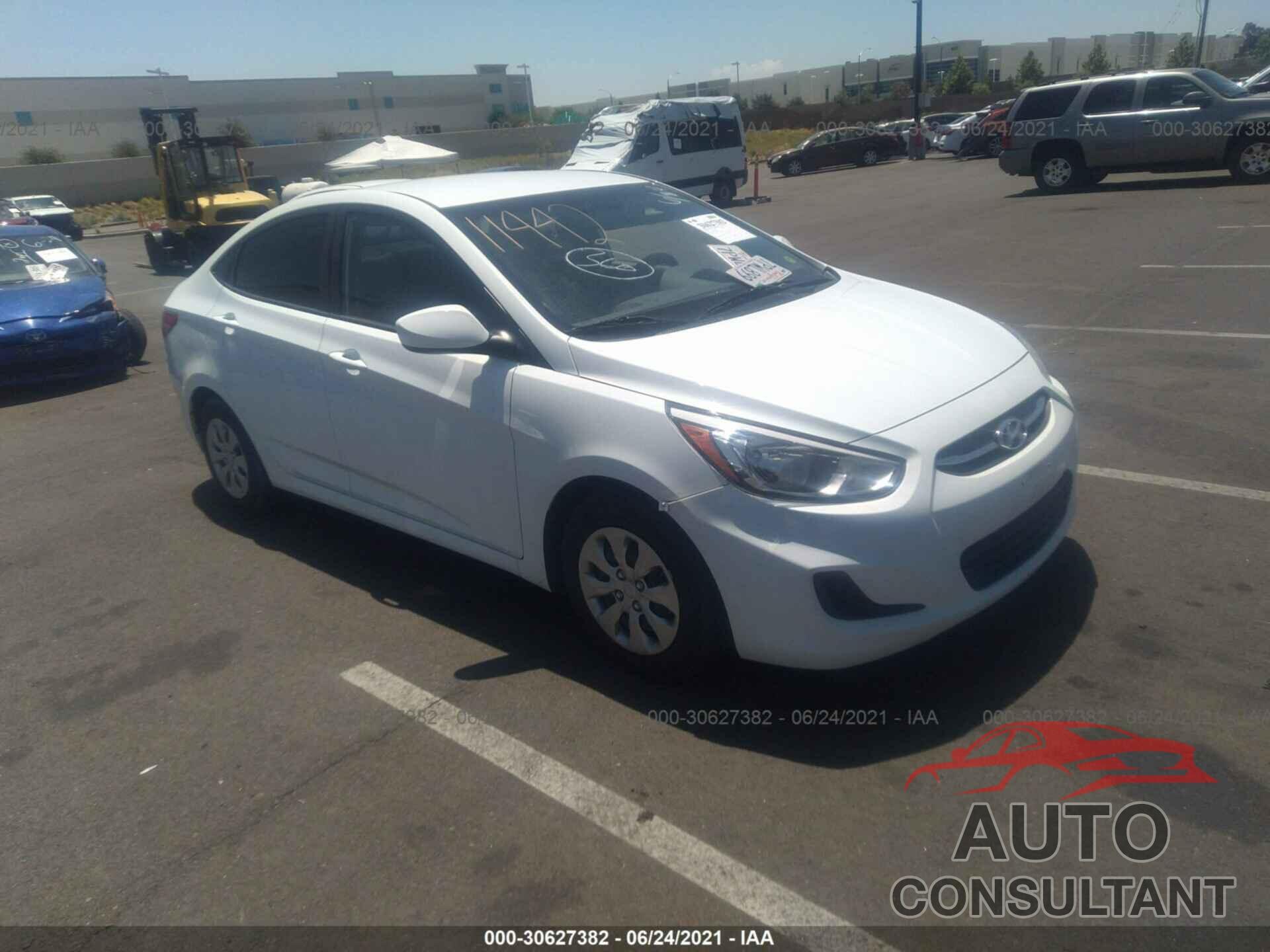 HYUNDAI ACCENT 2016 - KMHCT4AE5GU944302