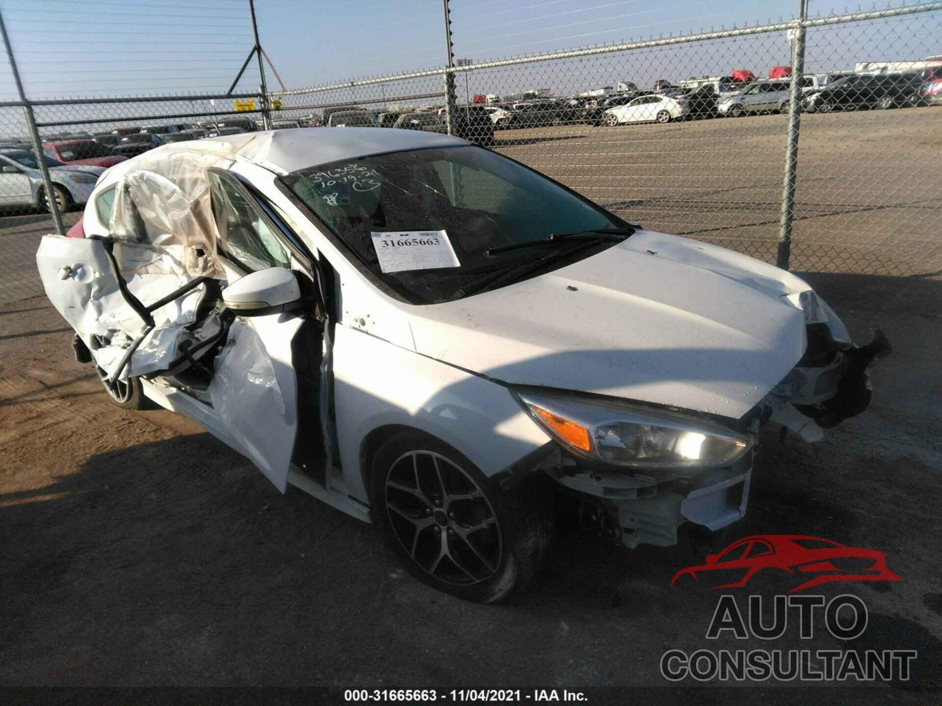 FORD FOCUS 2016 - 1FADP3K22GL359801