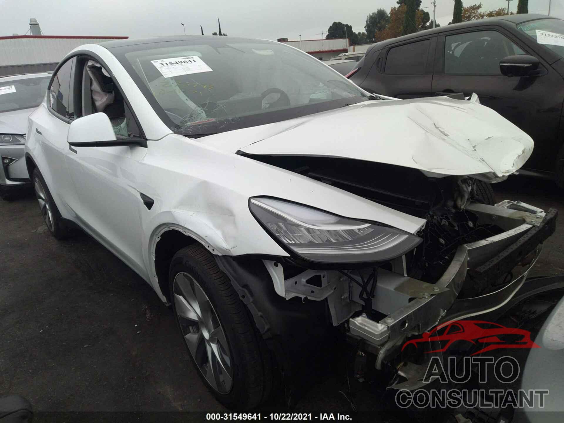 TESLA MODEL Y 2021 - 5YJYGDEE1MF272588