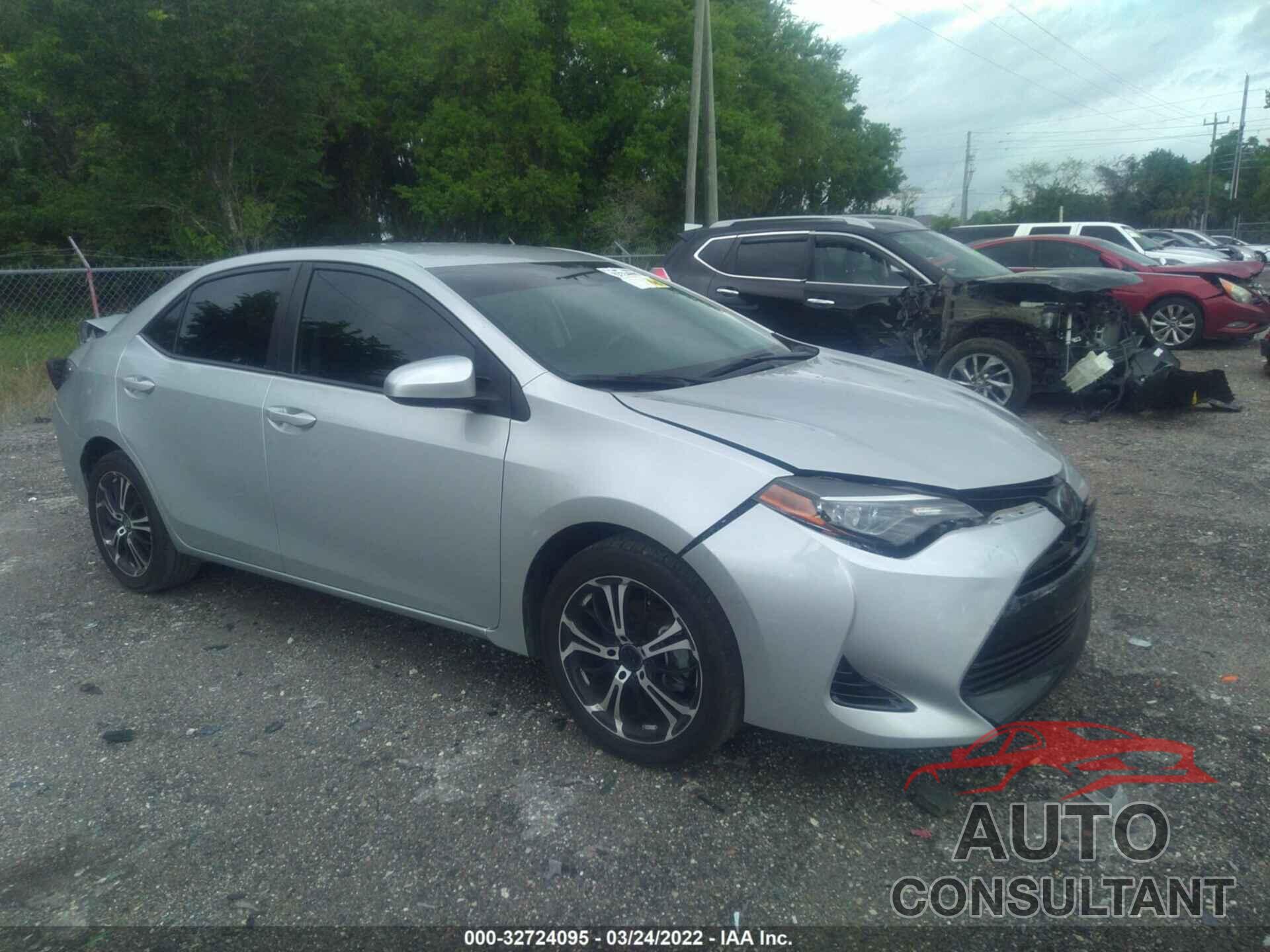 TOYOTA COROLLA 2018 - 5YFBURHE3JP832912