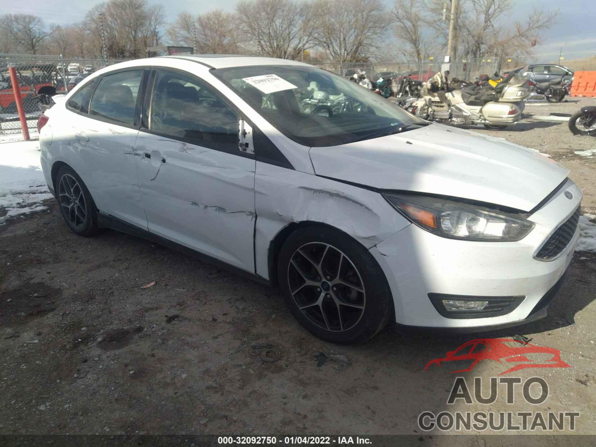 FORD FOCUS 2017 - 1FADP3H24HL247235