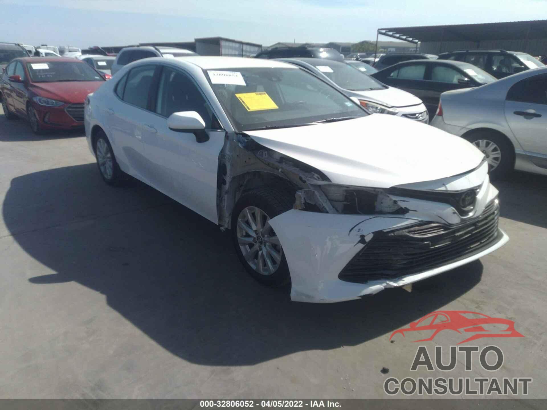 TOYOTA CAMRY 2019 - 4T1B11HK8KU257657