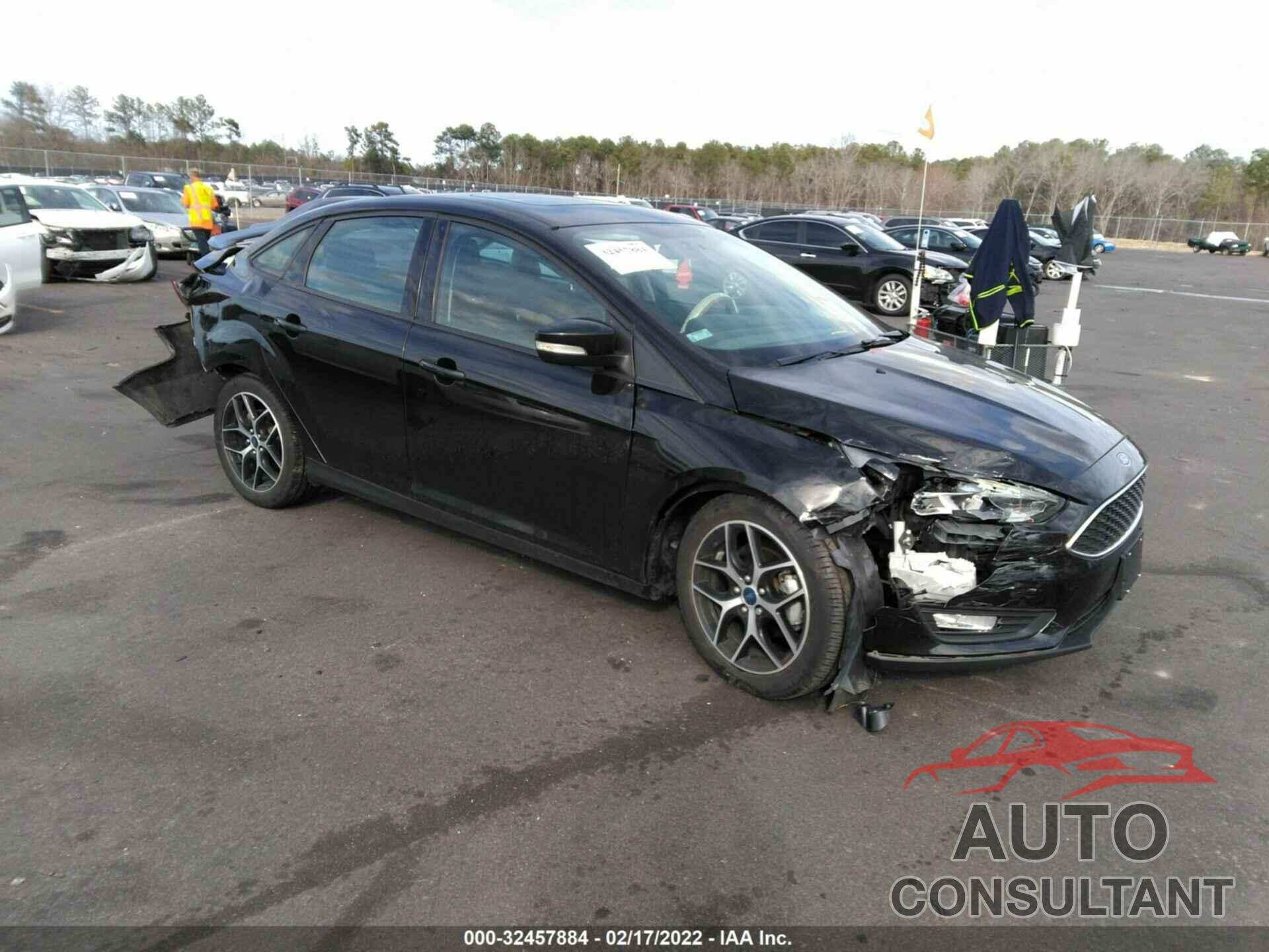 FORD FOCUS 2018 - 1FADP3H24JL219943