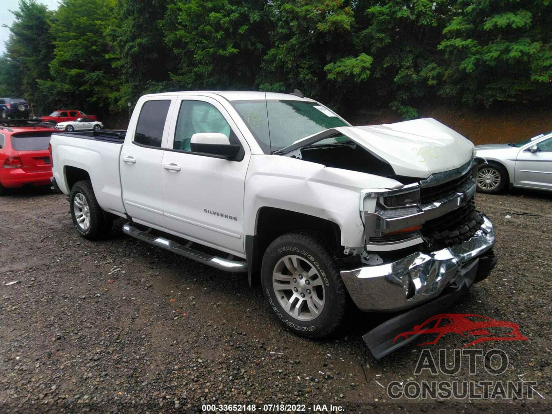 CHEVROLET SILVERADO 1500 2018 - 1GCVKREC3JZ273907