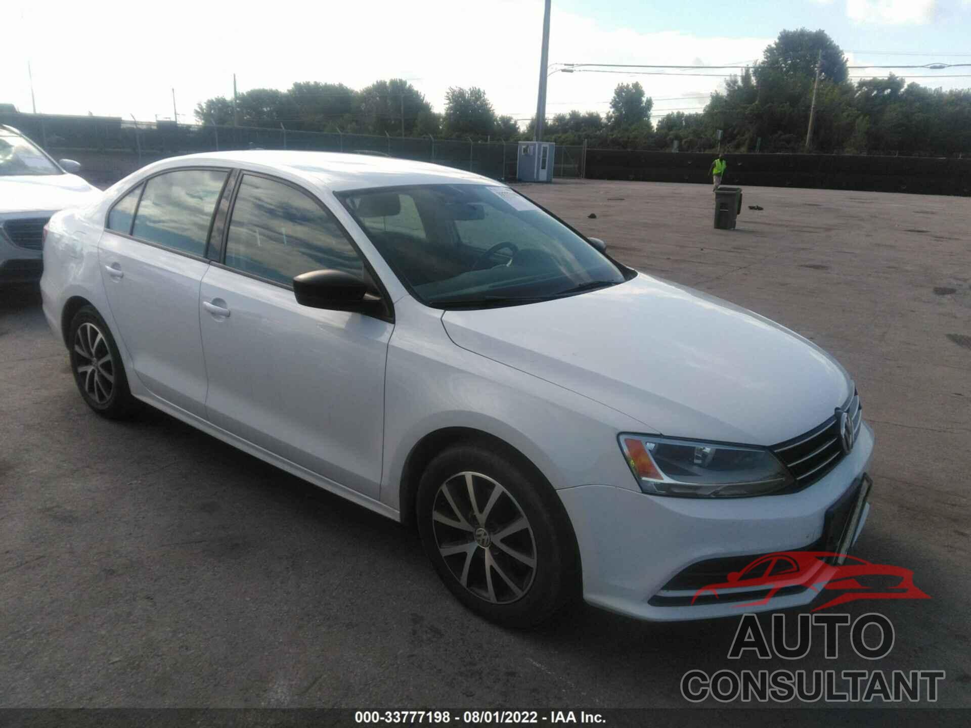 VOLKSWAGEN JETTA SEDAN 2016 - 3VWD67AJ4GM319390