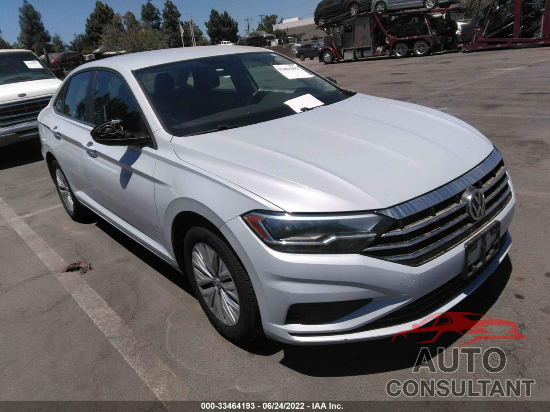 VOLKSWAGEN JETTA 2019 - 3VWCB7BU4KM140484