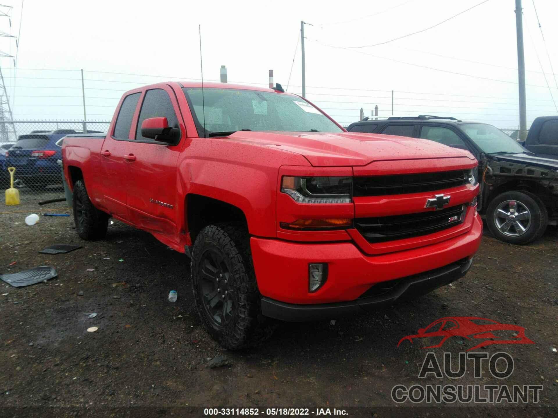 CHEVROLET SILVERADO 1500 2018 - 1GCVKREC1JZ277566
