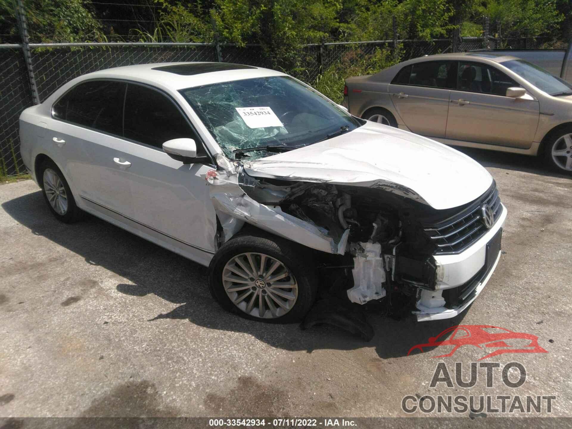 VOLKSWAGEN PASSAT 2016 - 1VWBT7A36GC066642