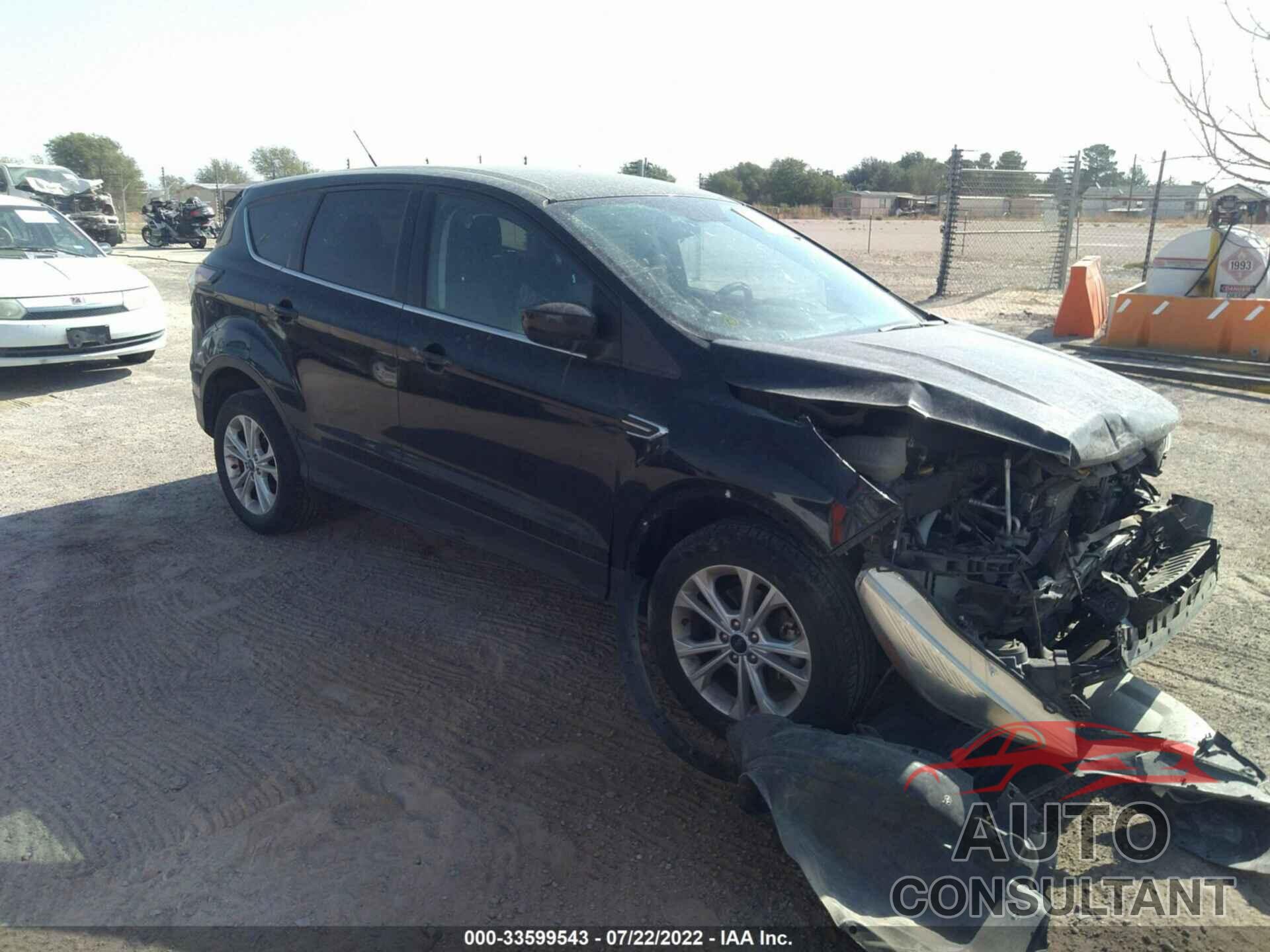FORD ESCAPE 2017 - 1FMCU0GDXHUE72068