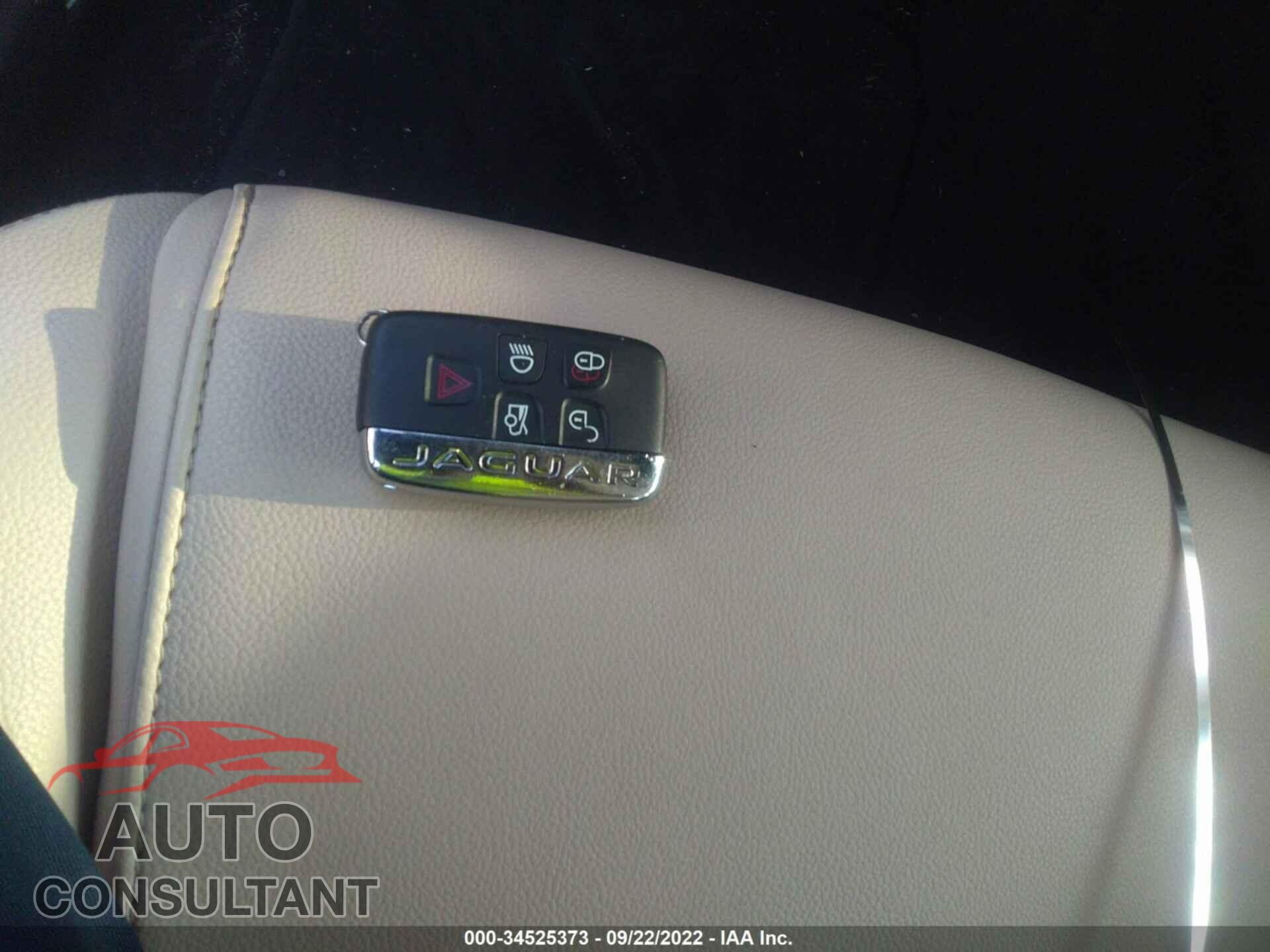 JAGUAR XE 2018 - SAJAR4FX8JCP27202