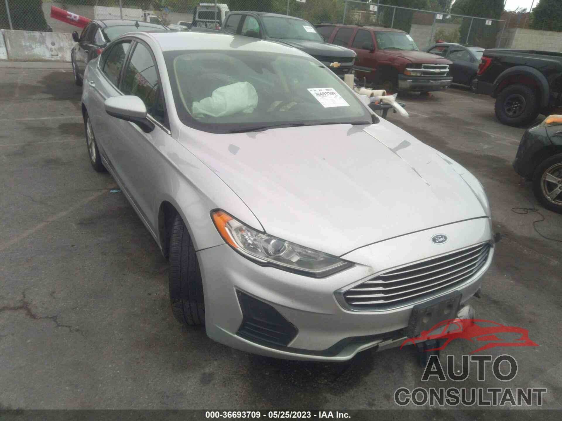 FORD FUSION 2019 - 3FA6P0HD7KR176033