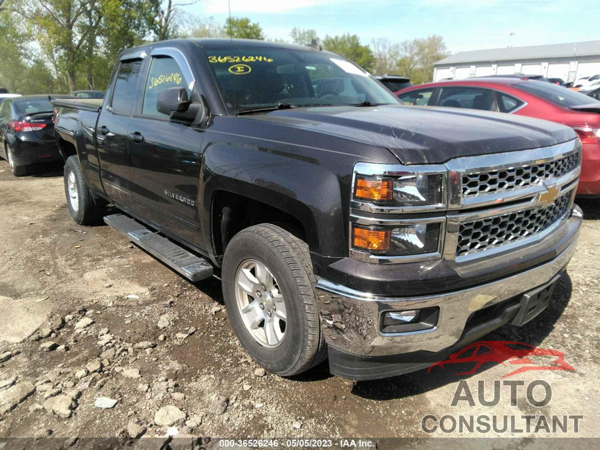 CHEVROLET SILVERADO 1500 2015 - 1GCVKREH8FZ162658