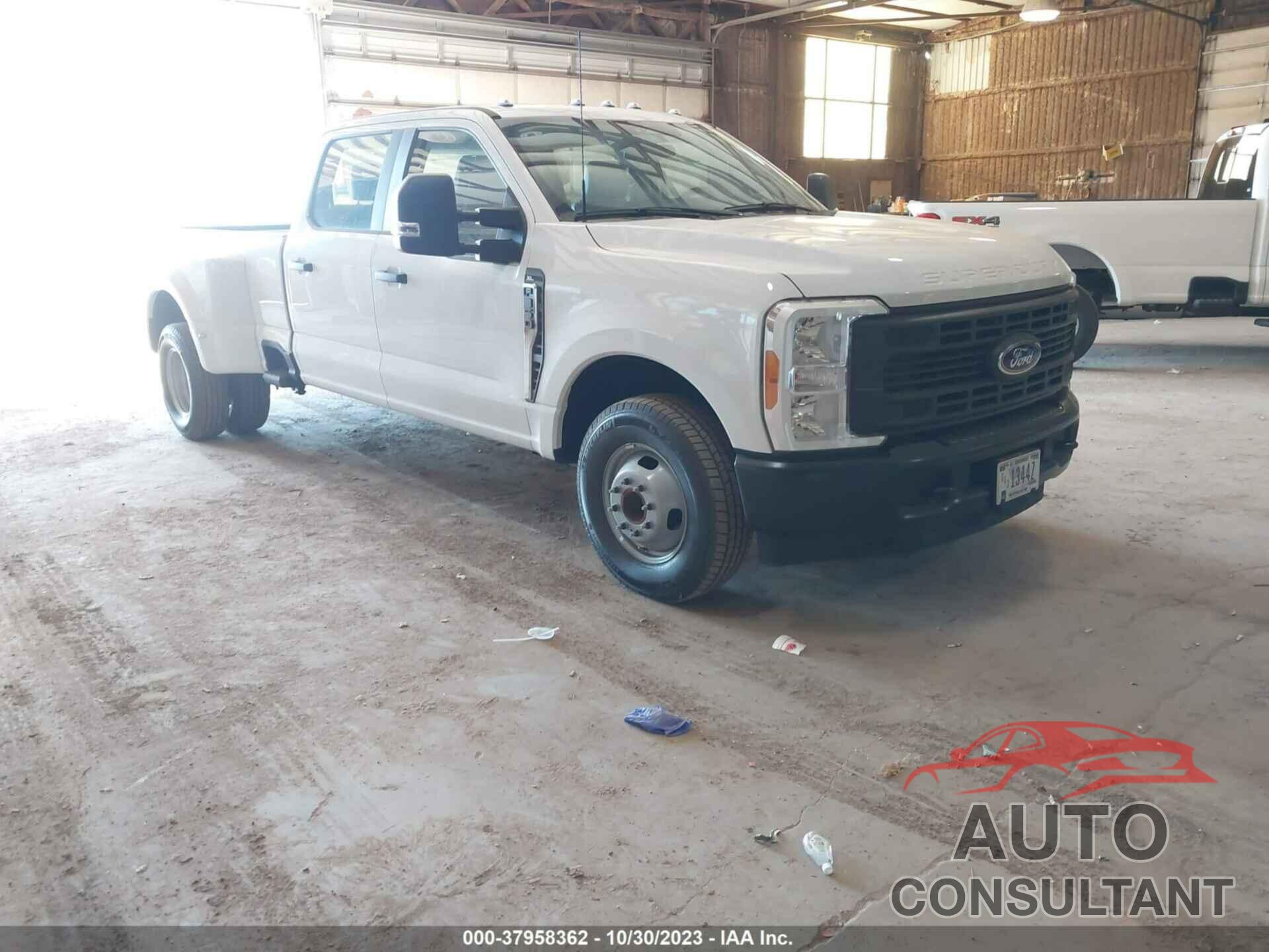 FORD F-350 2023 - 1FT8W3CA1PED84911