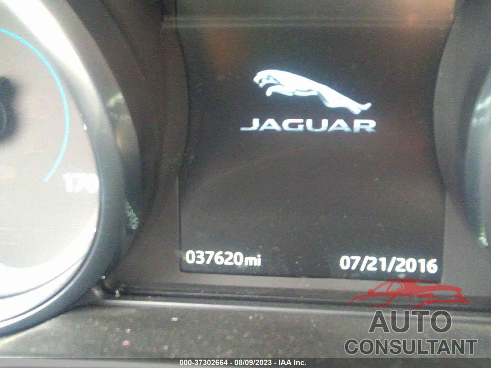 JAGUAR XF 2017 - SAJBE4BV9HCY27128