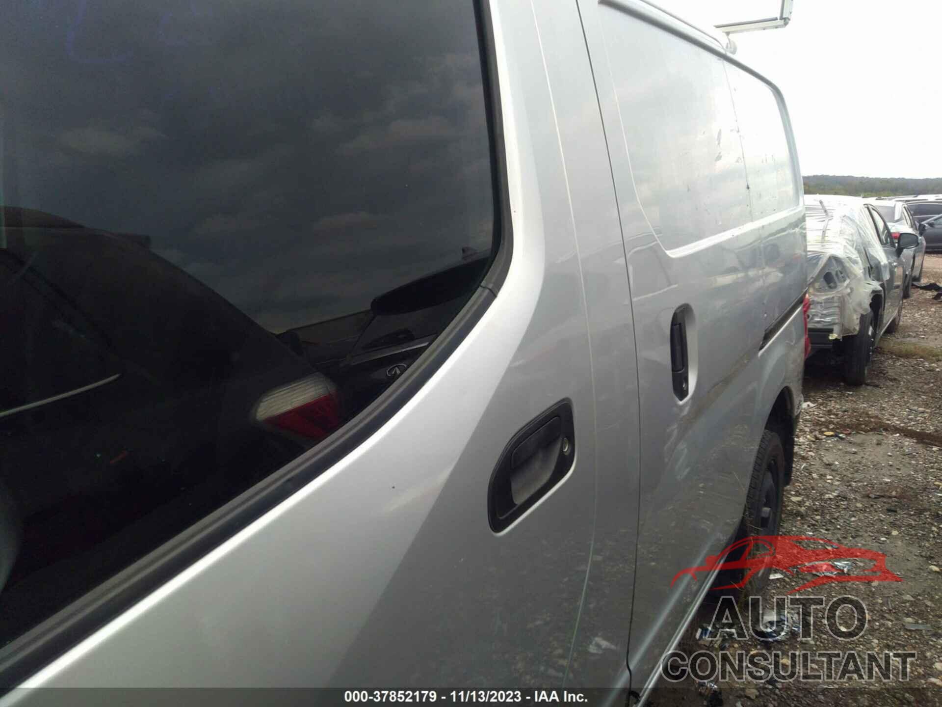 NISSAN NV200 COMPACT CARGO 2020 - 3N6CM0KN8LK699981