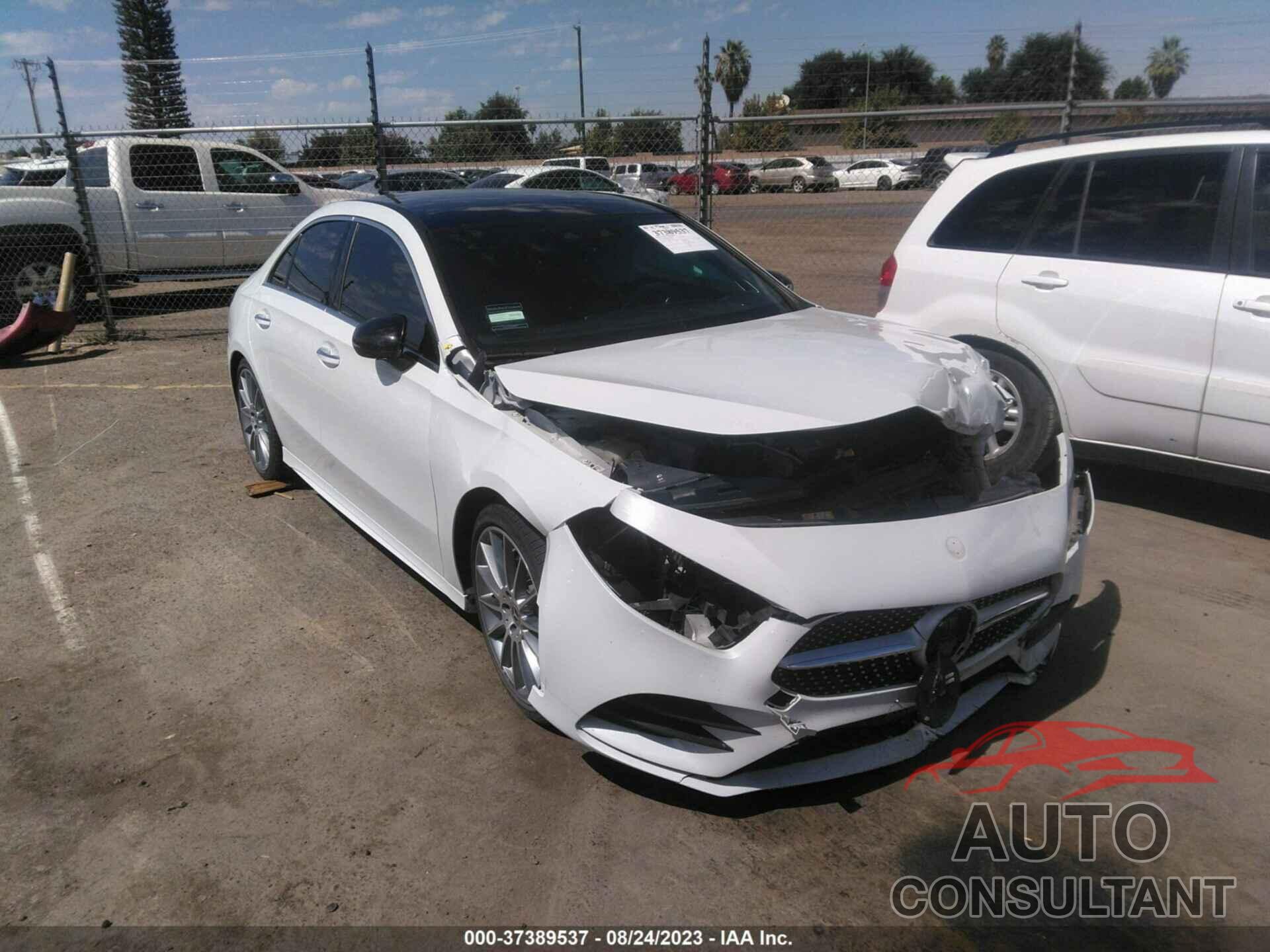 MERCEDES-BENZ A 220 2019 - WDD3G4EB6KW022343