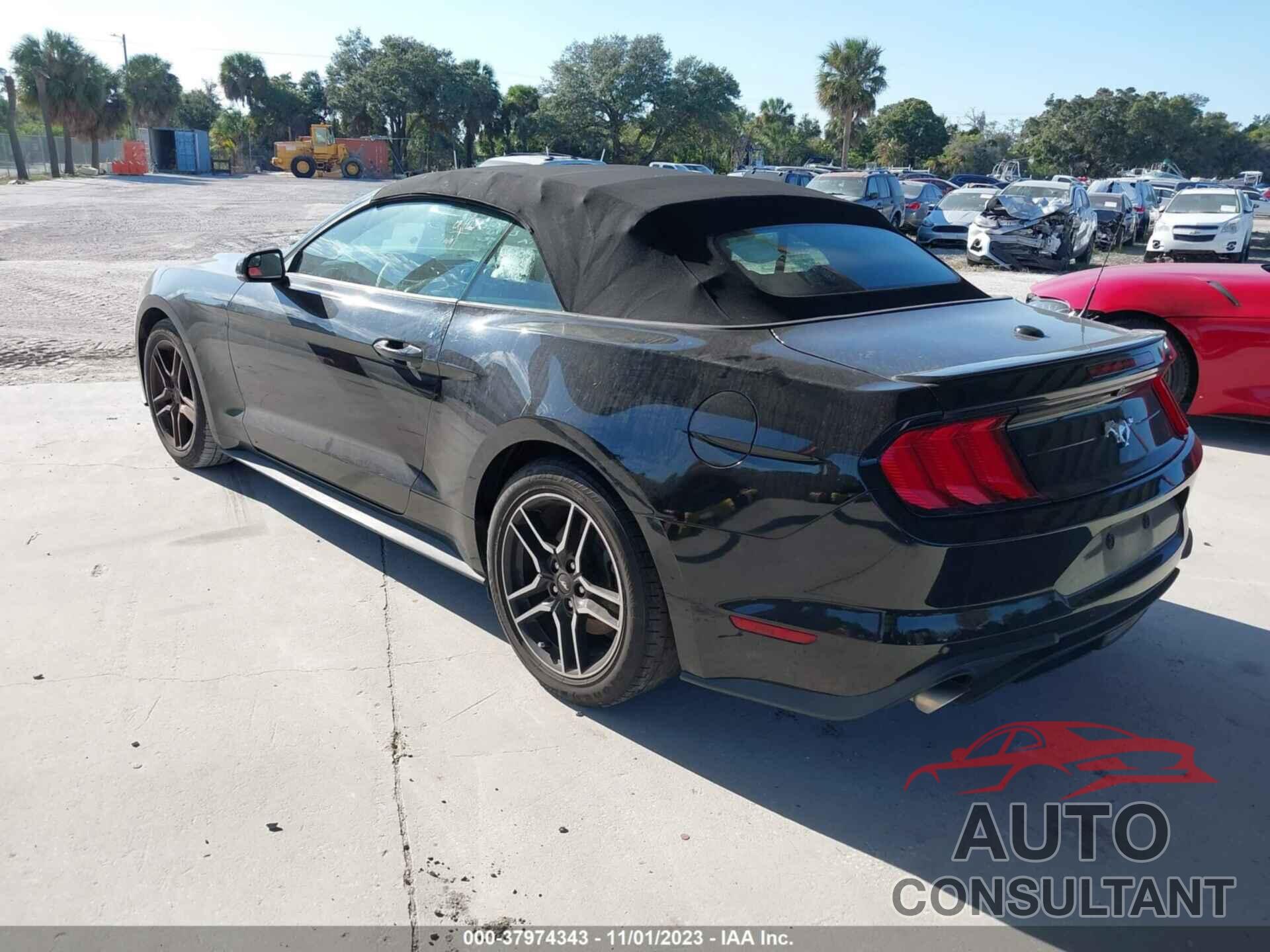 FORD MUSTANG 2018 - 1FATP8UH0J5111486