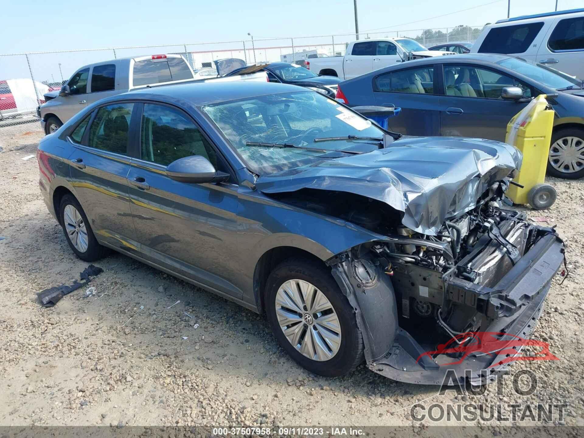VOLKSWAGEN JETTA 2019 - 3VWN57BU4KM254047