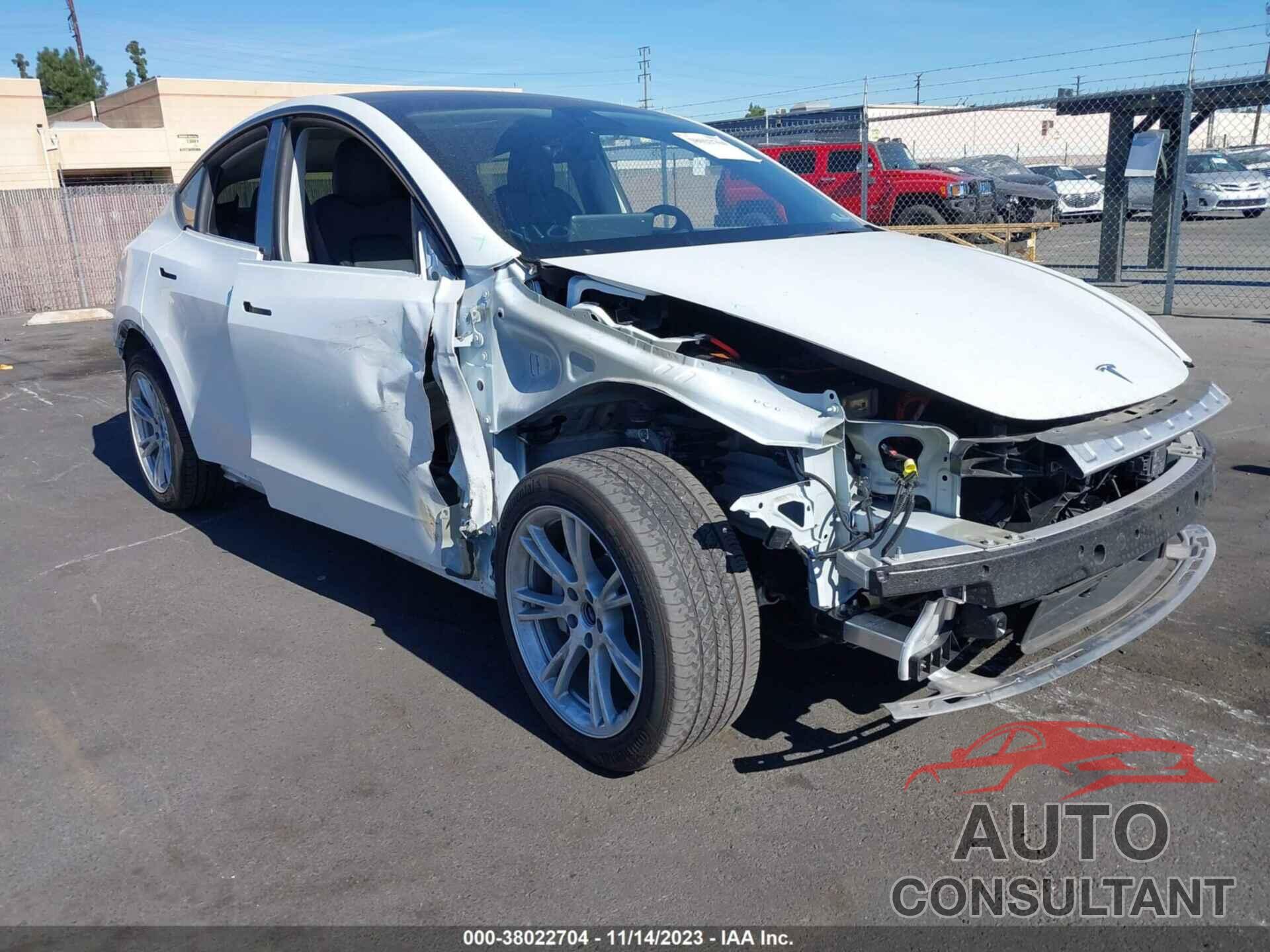 TESLA MODEL Y 2021 - 5YJYGDED1MF105512