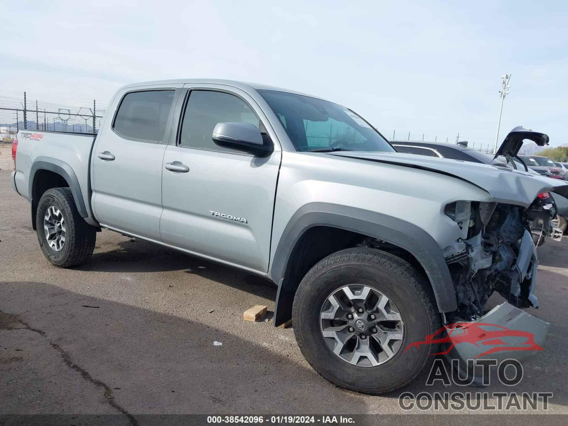 TOYOTA TACOMA 2018 - 3TMCZ5AN2JM184205