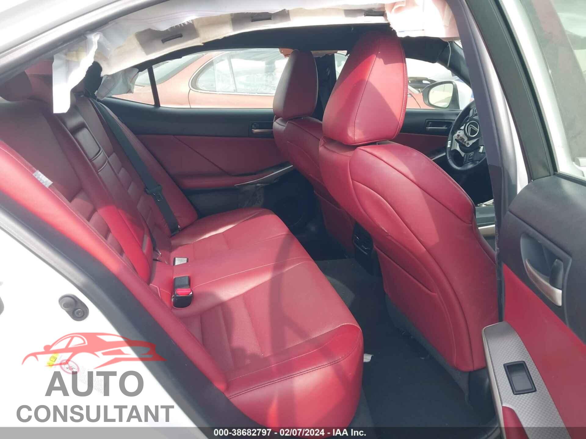 LEXUS IS 2017 - JTHBA1D29H5054157