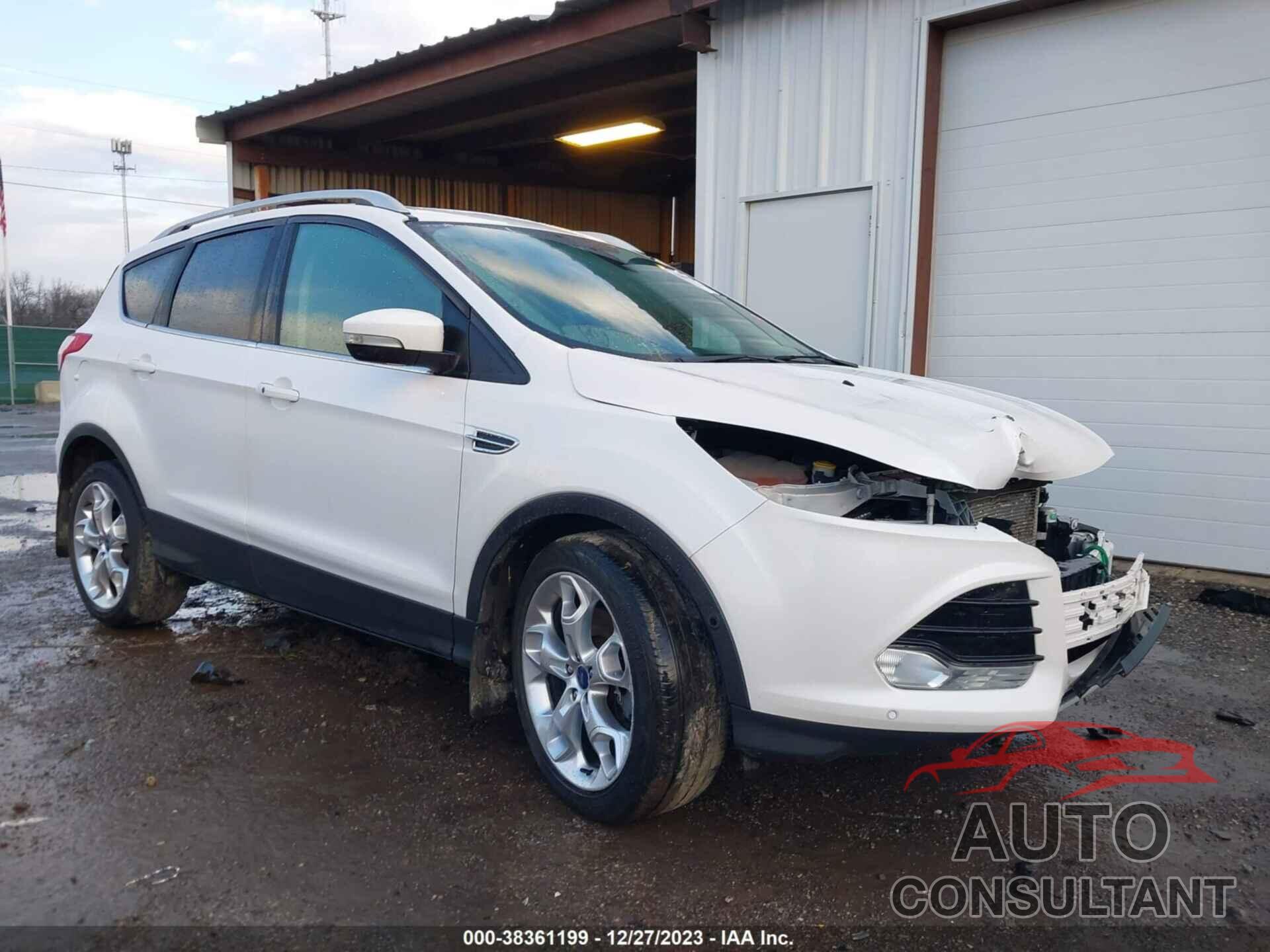 FORD ESCAPE 2015 - 1FMCU9J90FUA72591