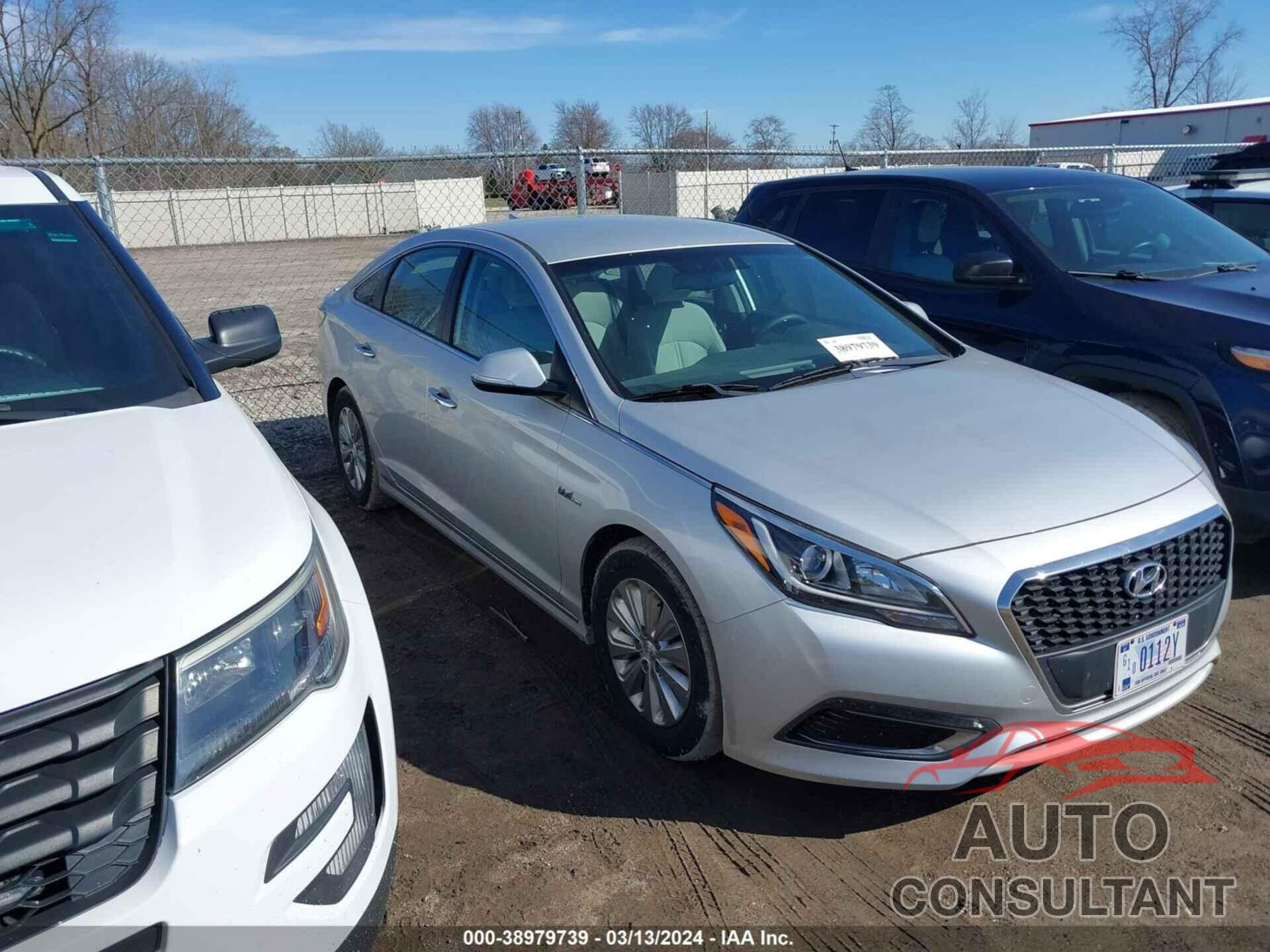 HYUNDAI SONATA HYBRID 2017 - KMHE24L14HA046802