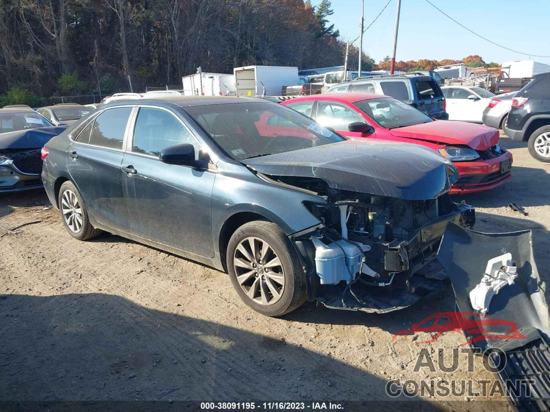 TOYOTA CAMRY 2016 - 4T4BF1FK1GR568235