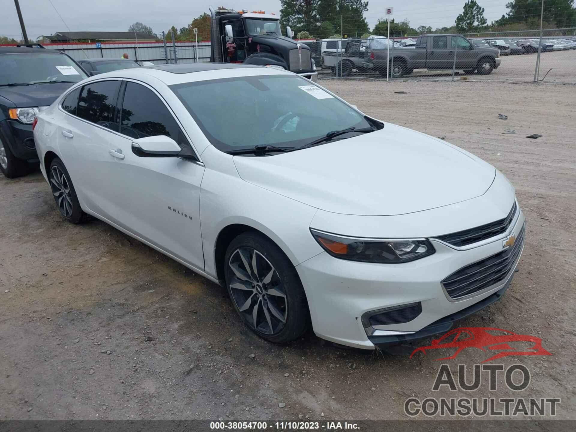 CHEVROLET MALIBU 2017 - 1G1ZE5ST1HF265721