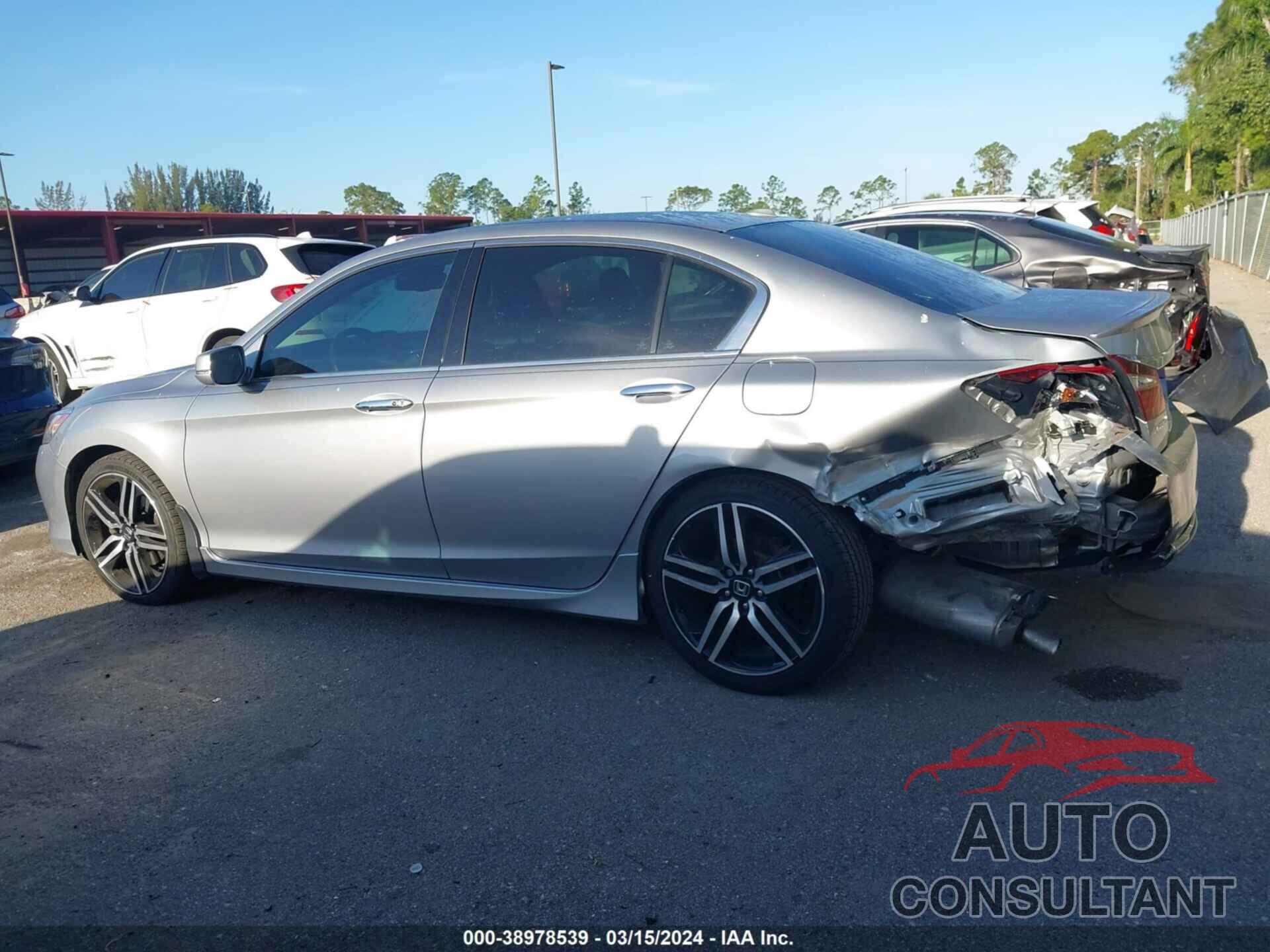 HONDA ACCORD 2017 - 1HGCR3F92HA021112