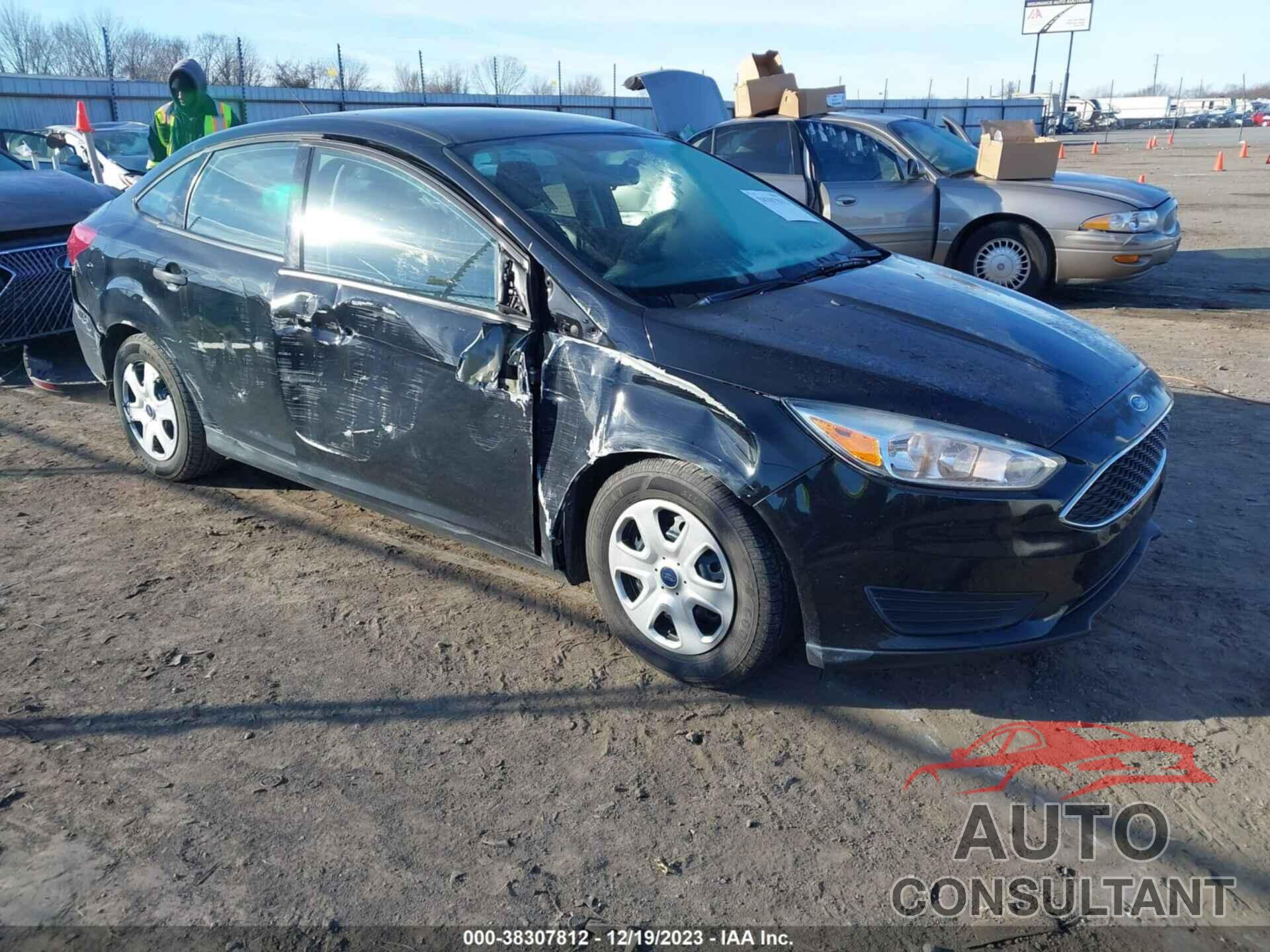 FORD FOCUS 2017 - 1FADP3E20HL331203