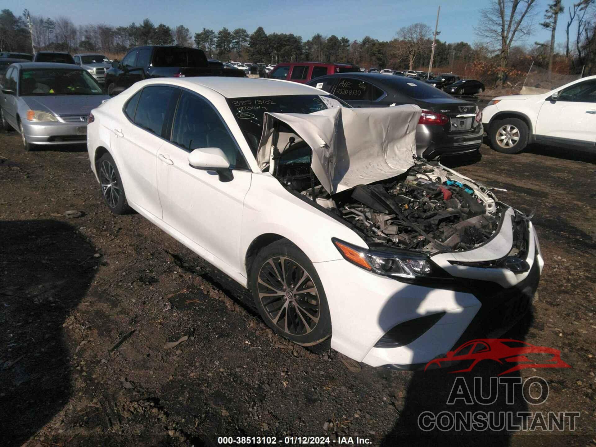 TOYOTA CAMRY 2018 - JTNB11HKXJ3040356