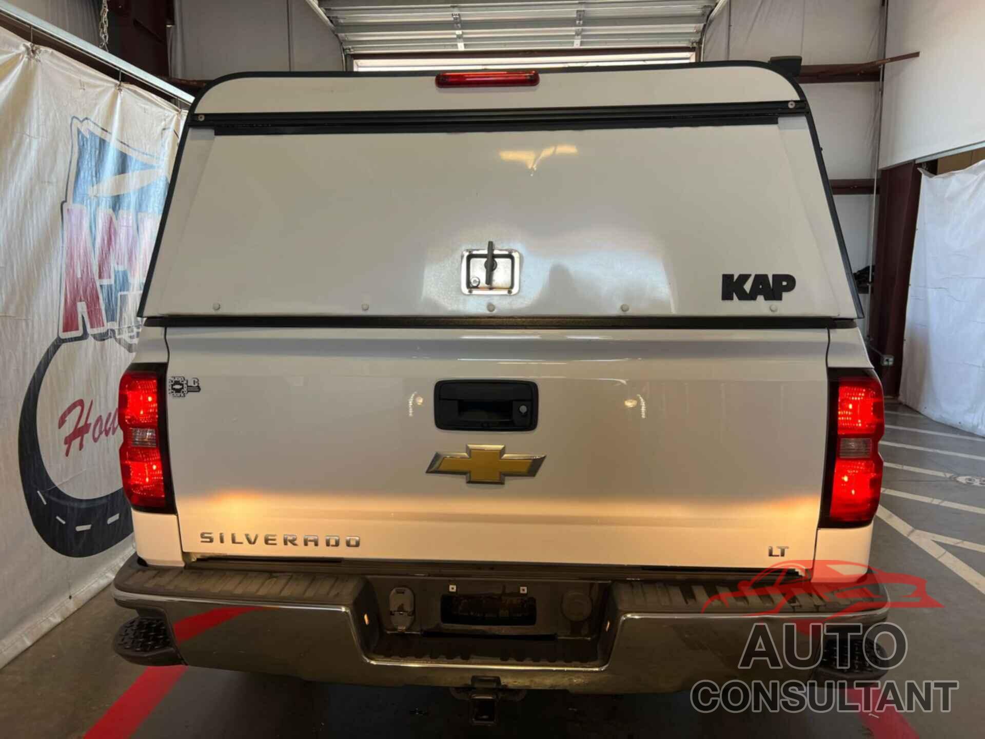 CHEVROLET SILVERADO 1500 2016 - 3GCUKREC8GG309675