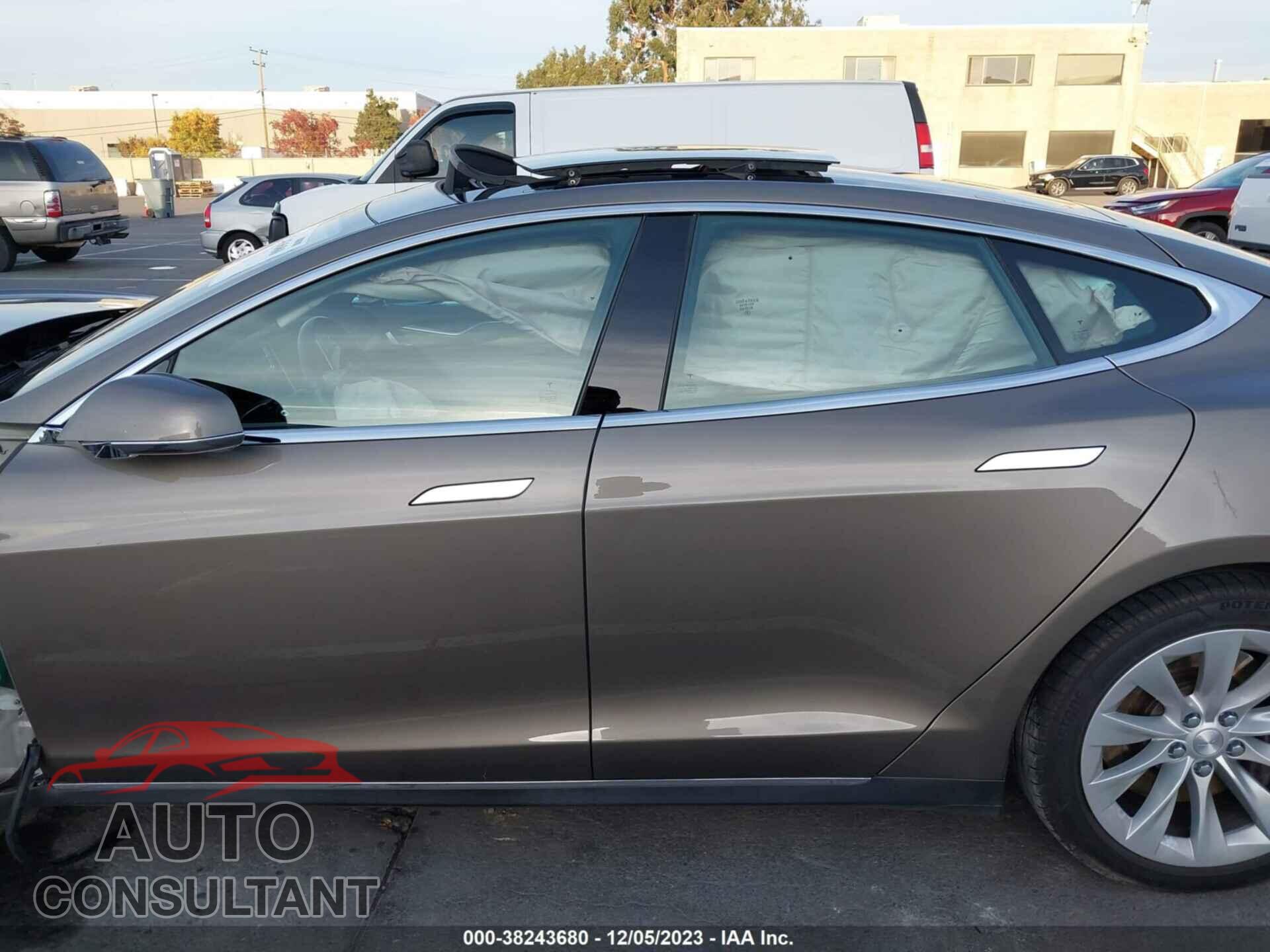 TESLA MODEL S 2016 - 5YJSA1E22GF133683